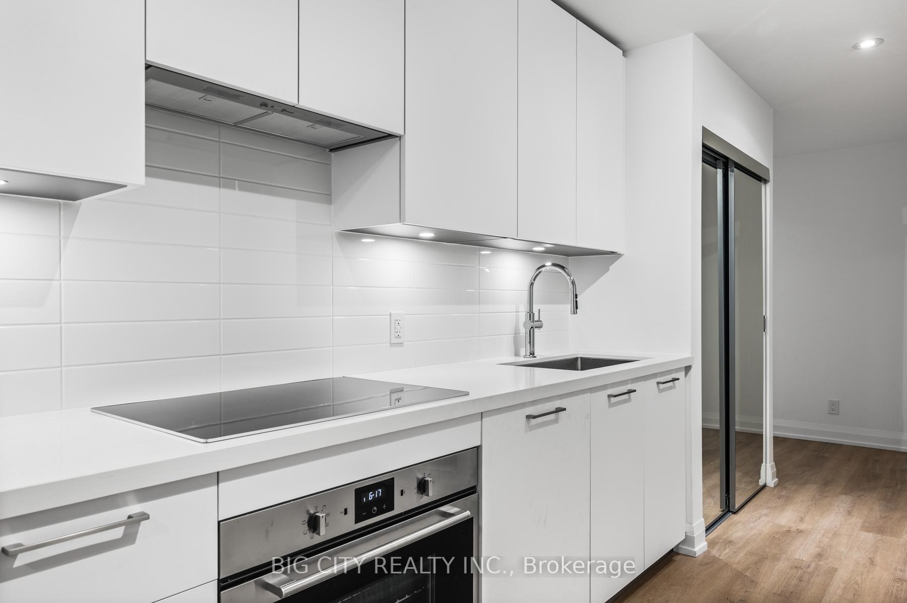 Photo 9 of Unit M04, 36 Brentcliffe Road, Toronto, Thorncliffe Park — HOMEH