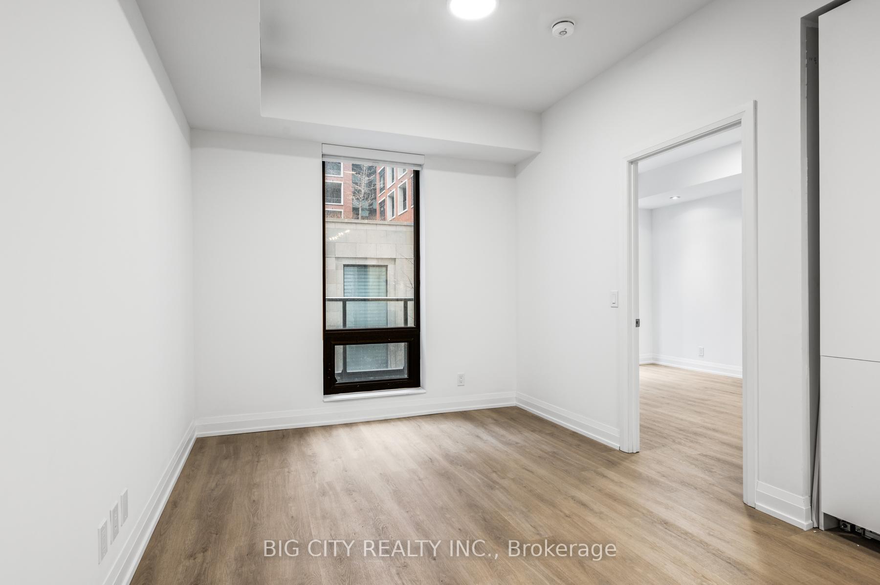 Photo 13 of Unit M04, 36 Brentcliffe Road, Toronto, Thorncliffe Park — HOMEH