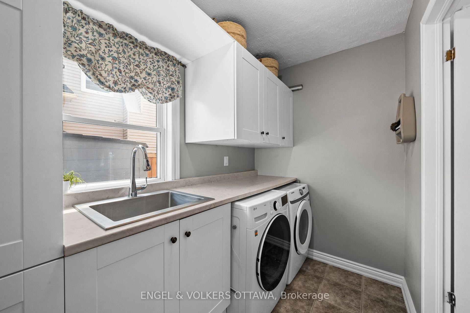 Photo 22 of 1602 Proulx Drive, Ottawa, Fallingbrook/Pineridge — HOMEH