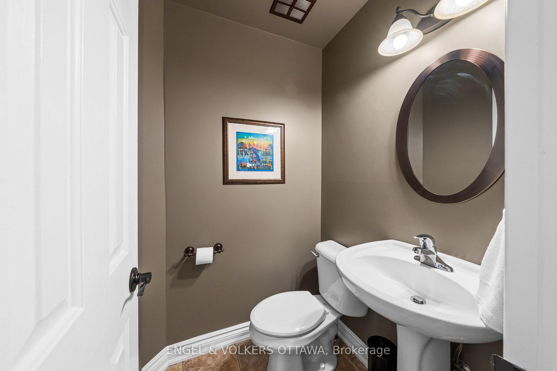 Photo 23 of 1602 Proulx Drive, Ottawa, Fallingbrook/Pineridge — HOMEH