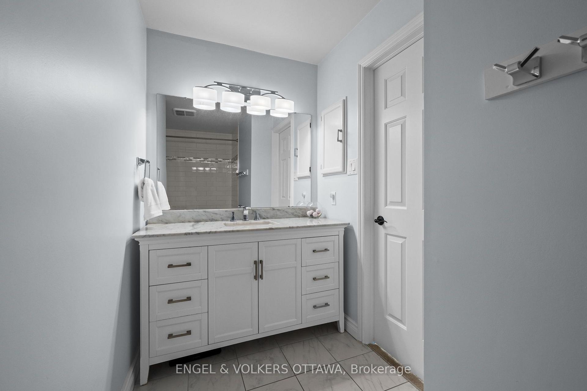 Photo 27 of 1602 Proulx Drive, Ottawa, Fallingbrook/Pineridge — HOMEH
