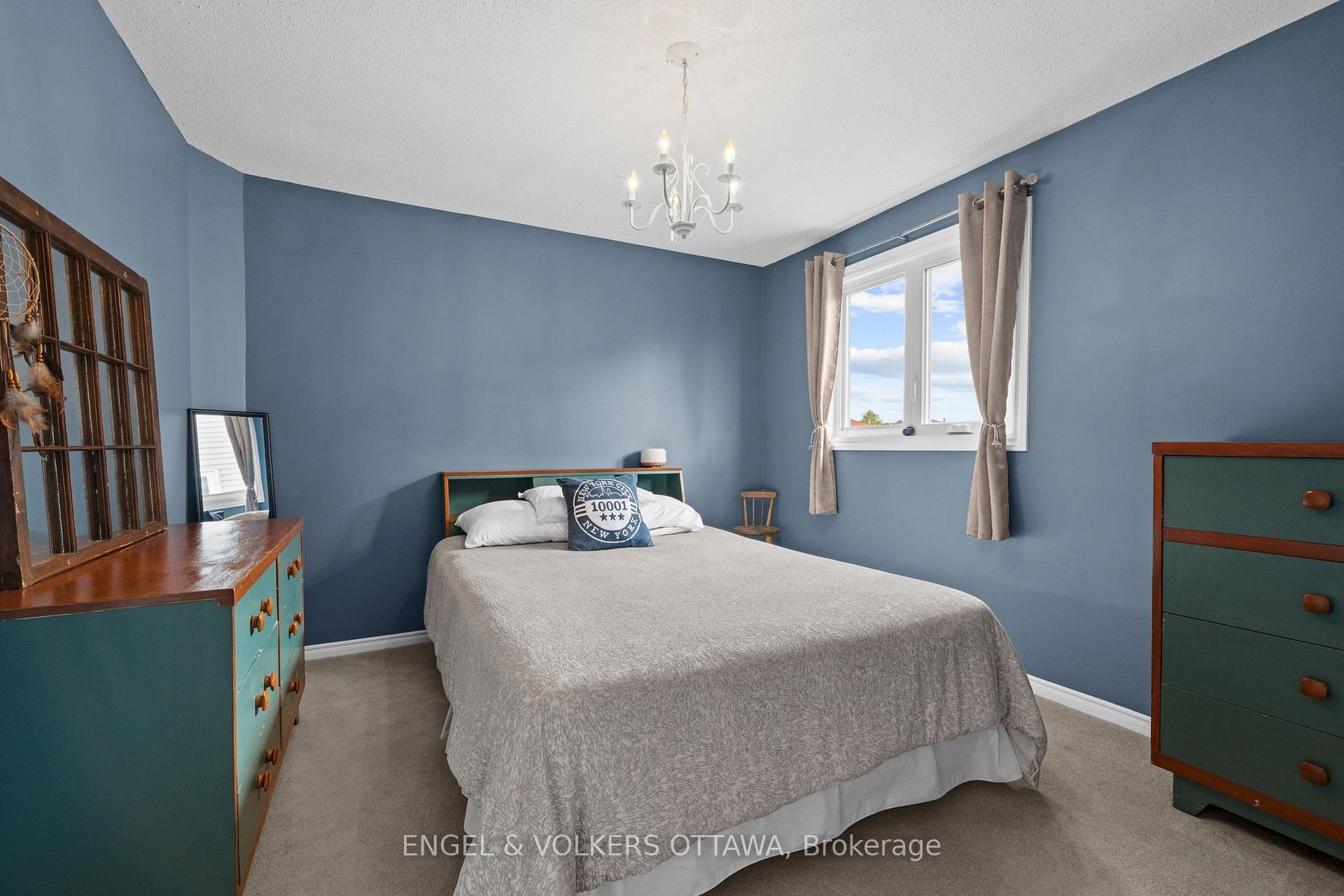 Photo 29 of 1602 Proulx Drive, Ottawa, Fallingbrook/Pineridge — HOMEH