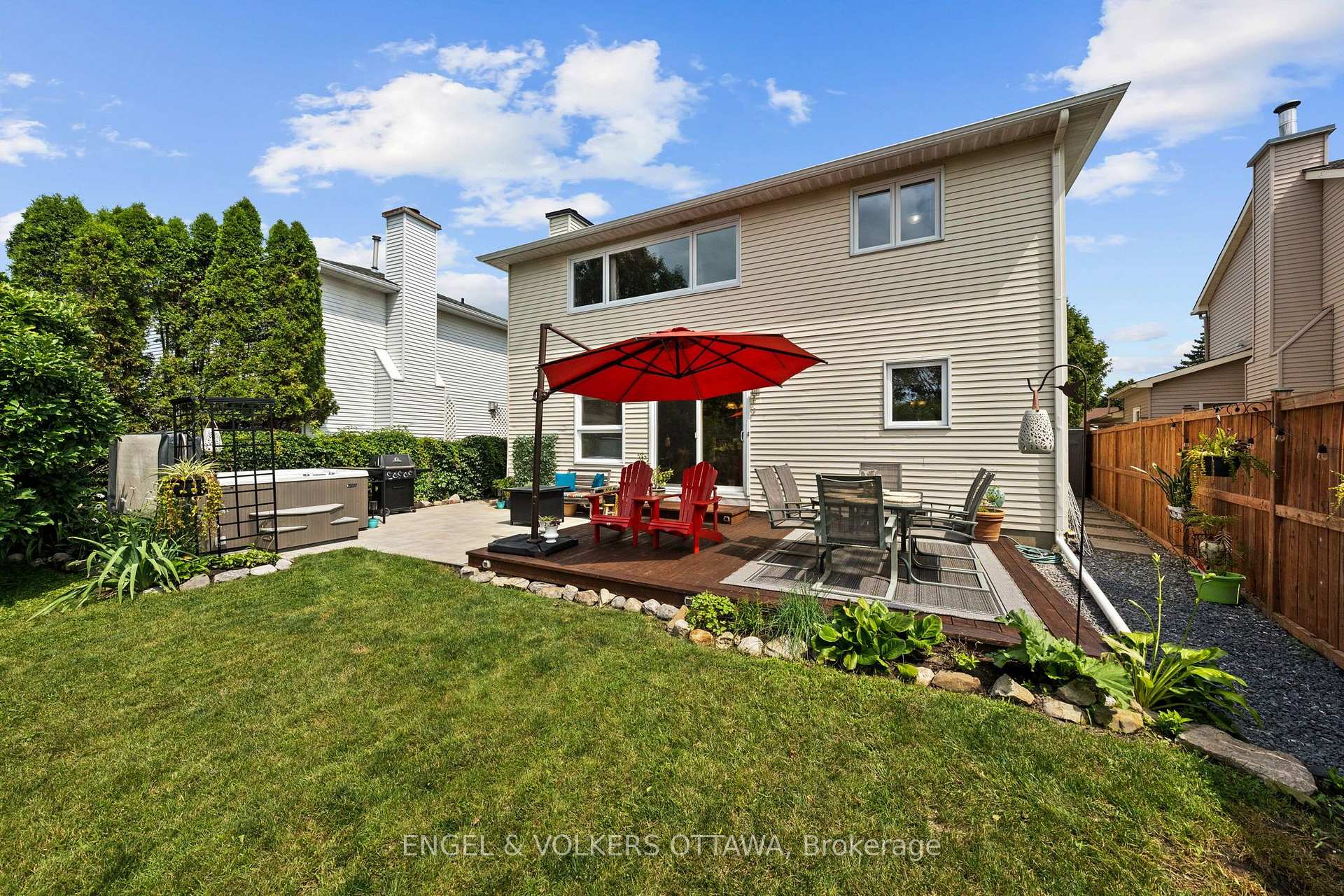 Photo 33 of 1602 Proulx Drive, Ottawa, Fallingbrook/Pineridge — HOMEH
