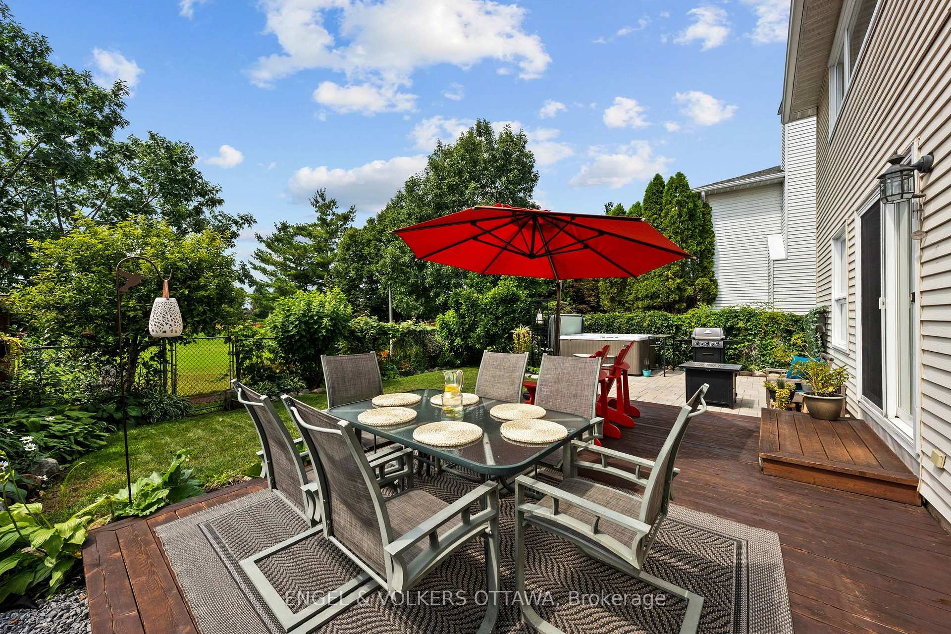 Photo 36 of 1602 Proulx Drive, Ottawa, Fallingbrook/Pineridge — HOMEH