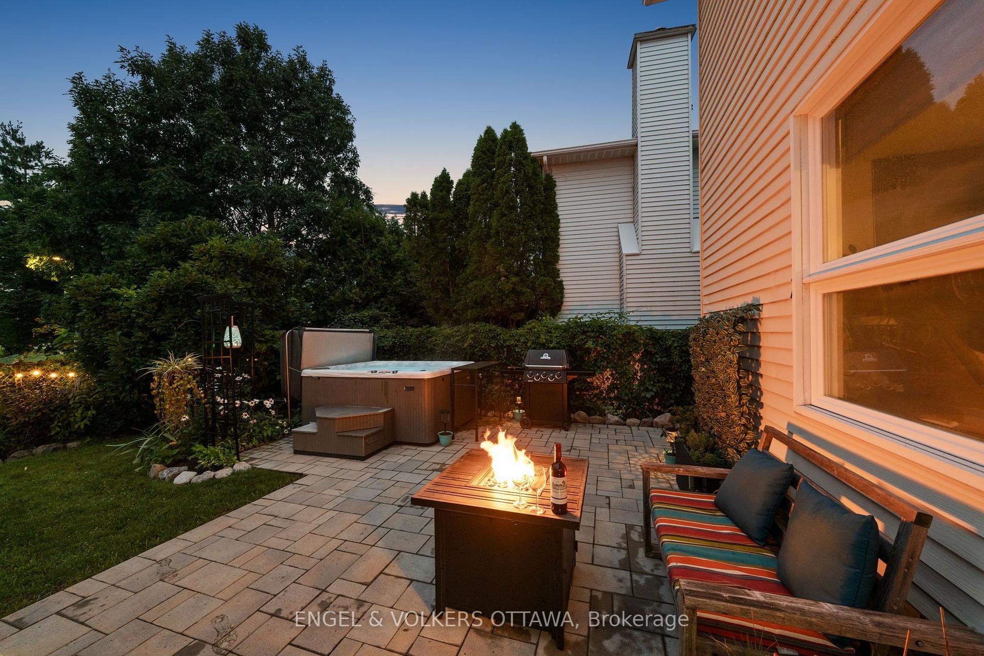 Photo 38 of 1602 Proulx Drive, Ottawa, Fallingbrook/Pineridge — HOMEH