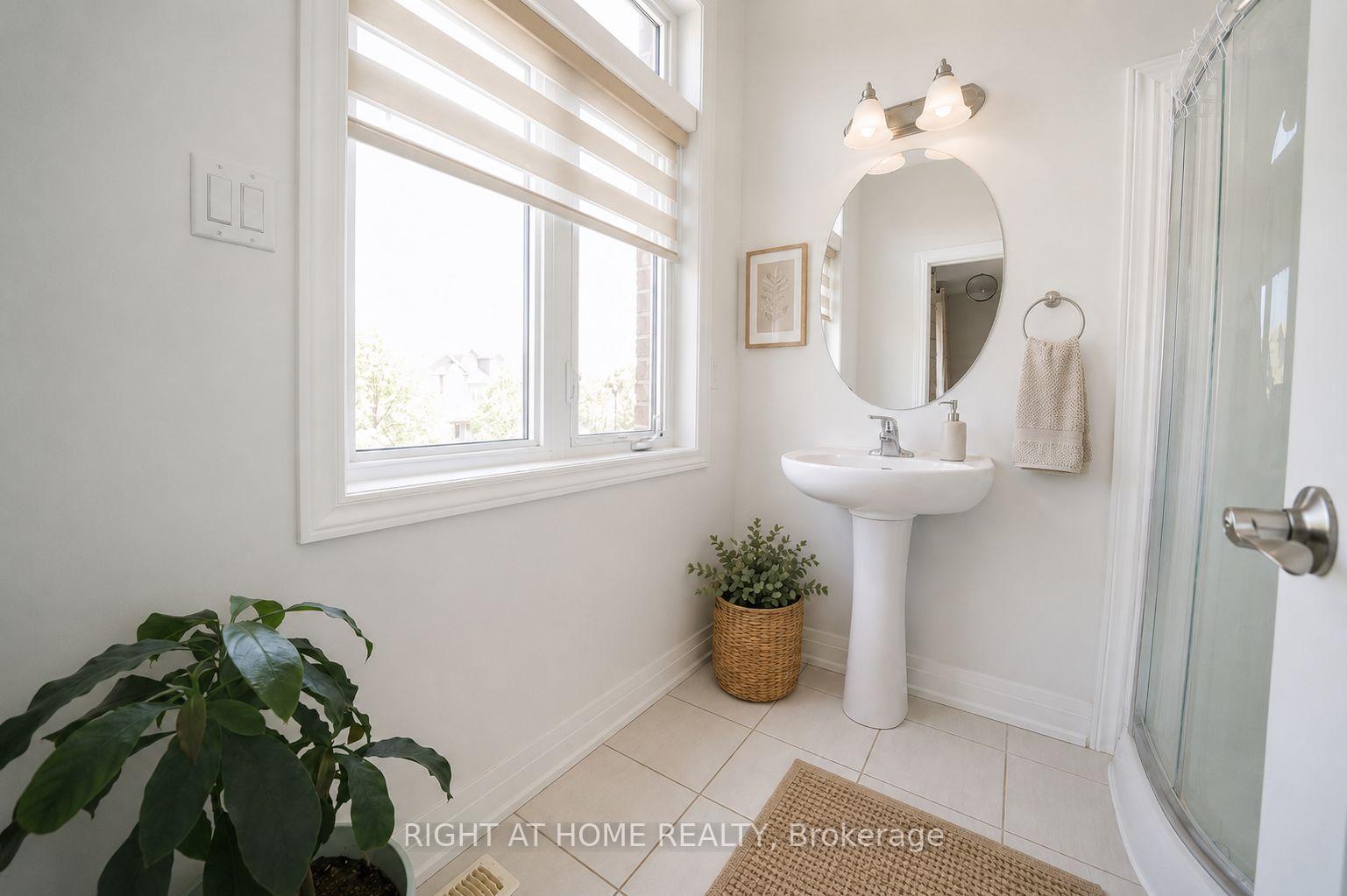 Photo 13 of 66 Arlington Crescent, Guelph, Pineridge/Westminster Woods — HOMEH