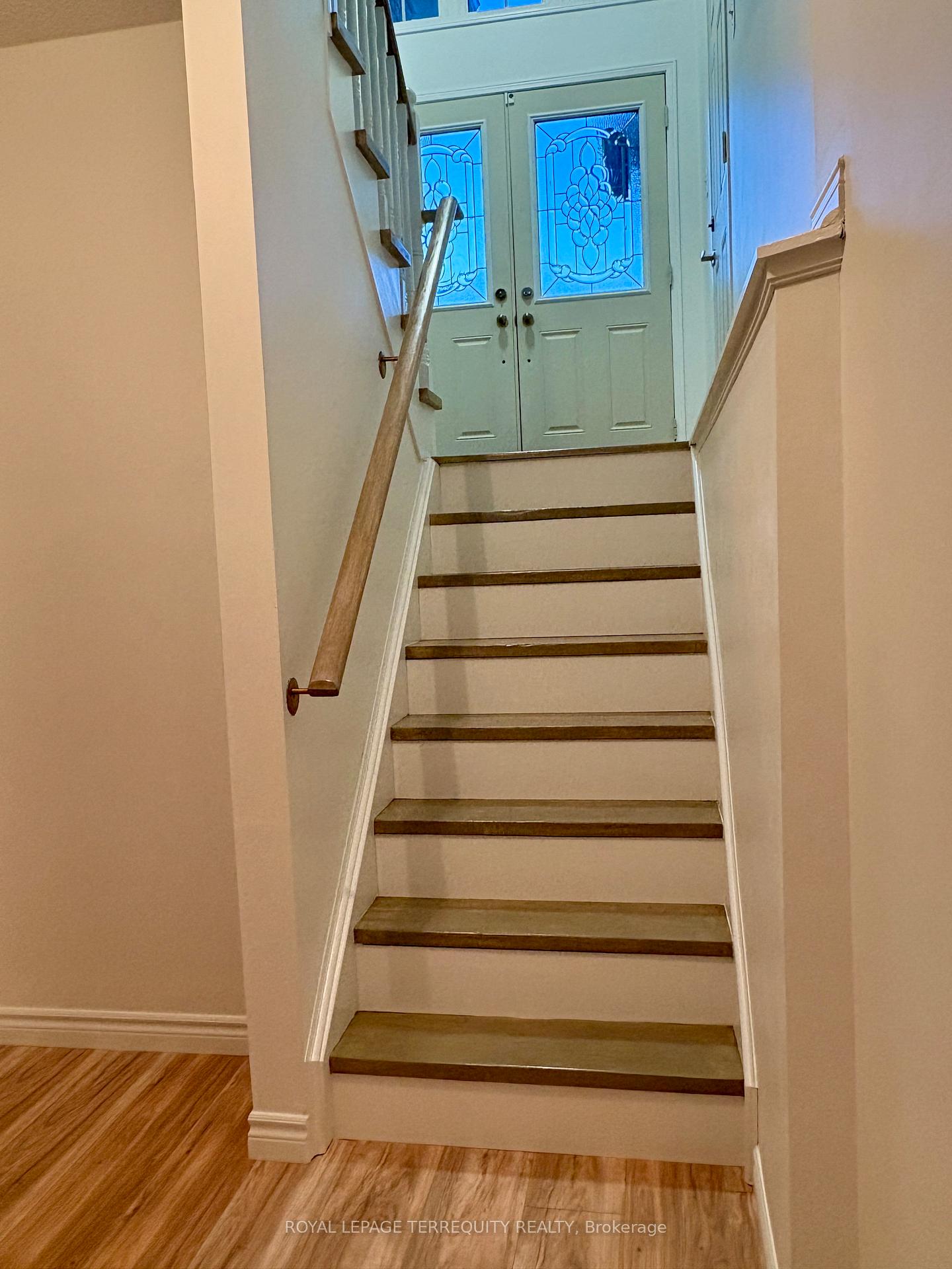 Photo 10 of 55 Regina Boulevard, Wasaga Beach — HOMEH