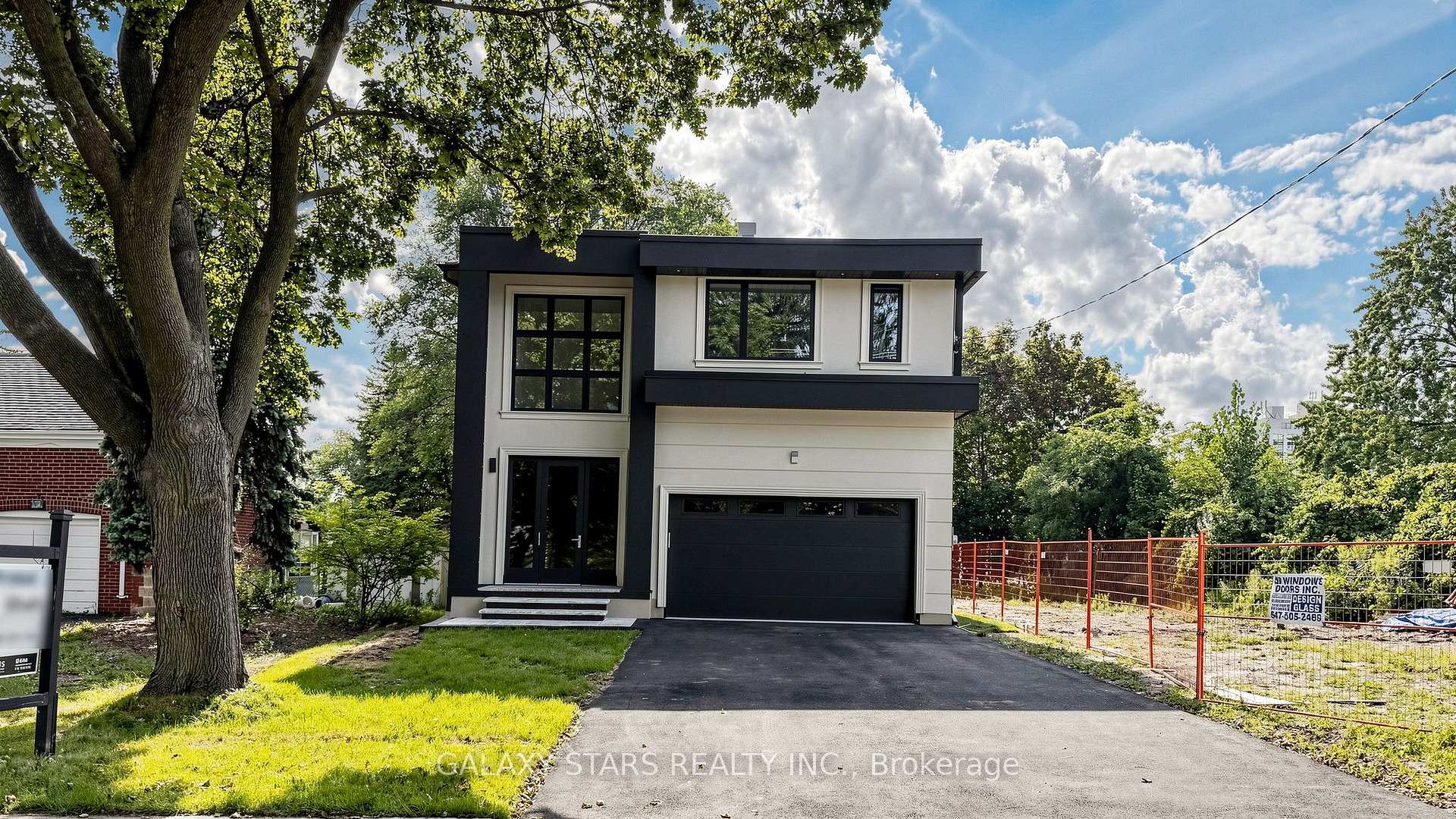 Photo 1 of 8B Lamont Avenue, Scarborough, Agincourt South-Malvern West — HOMEH