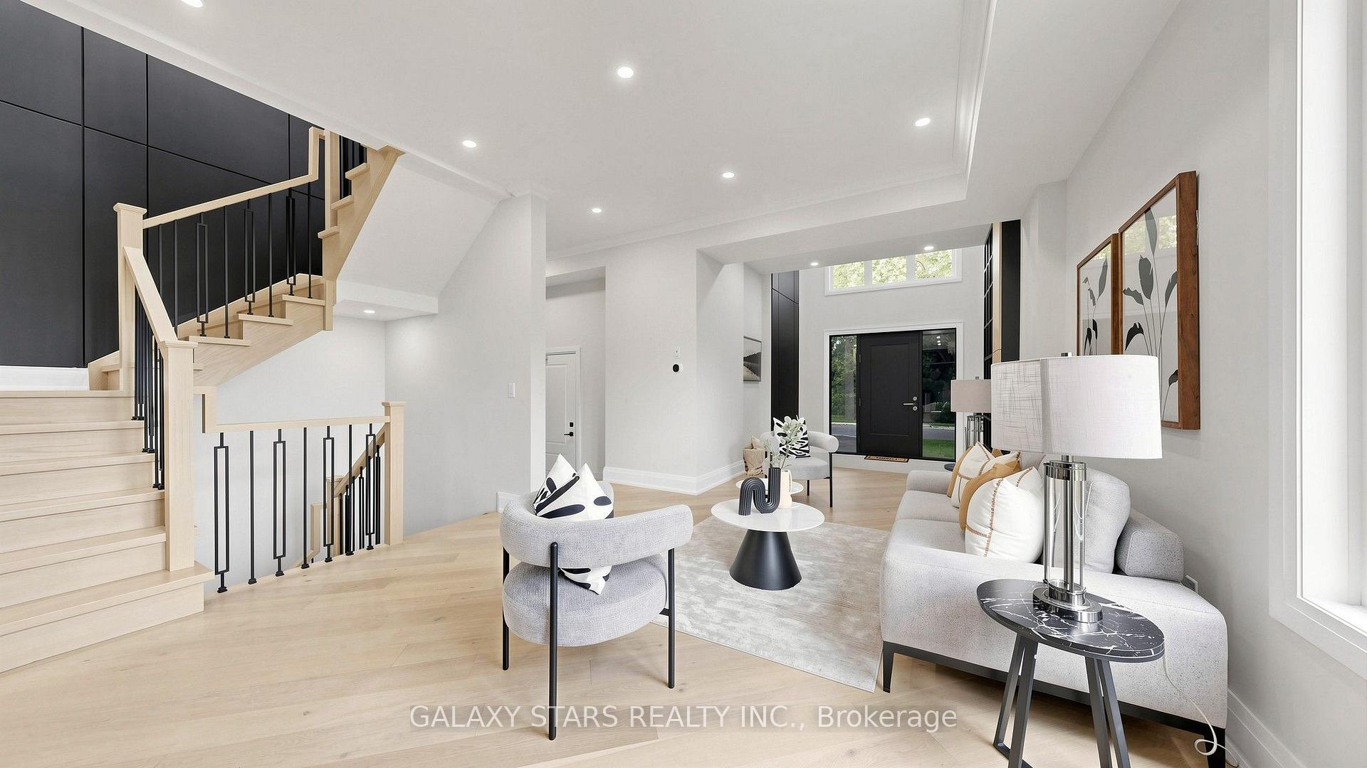 Photo 10 of 8B Lamont Avenue, Scarborough, Agincourt South-Malvern West — HOMEH