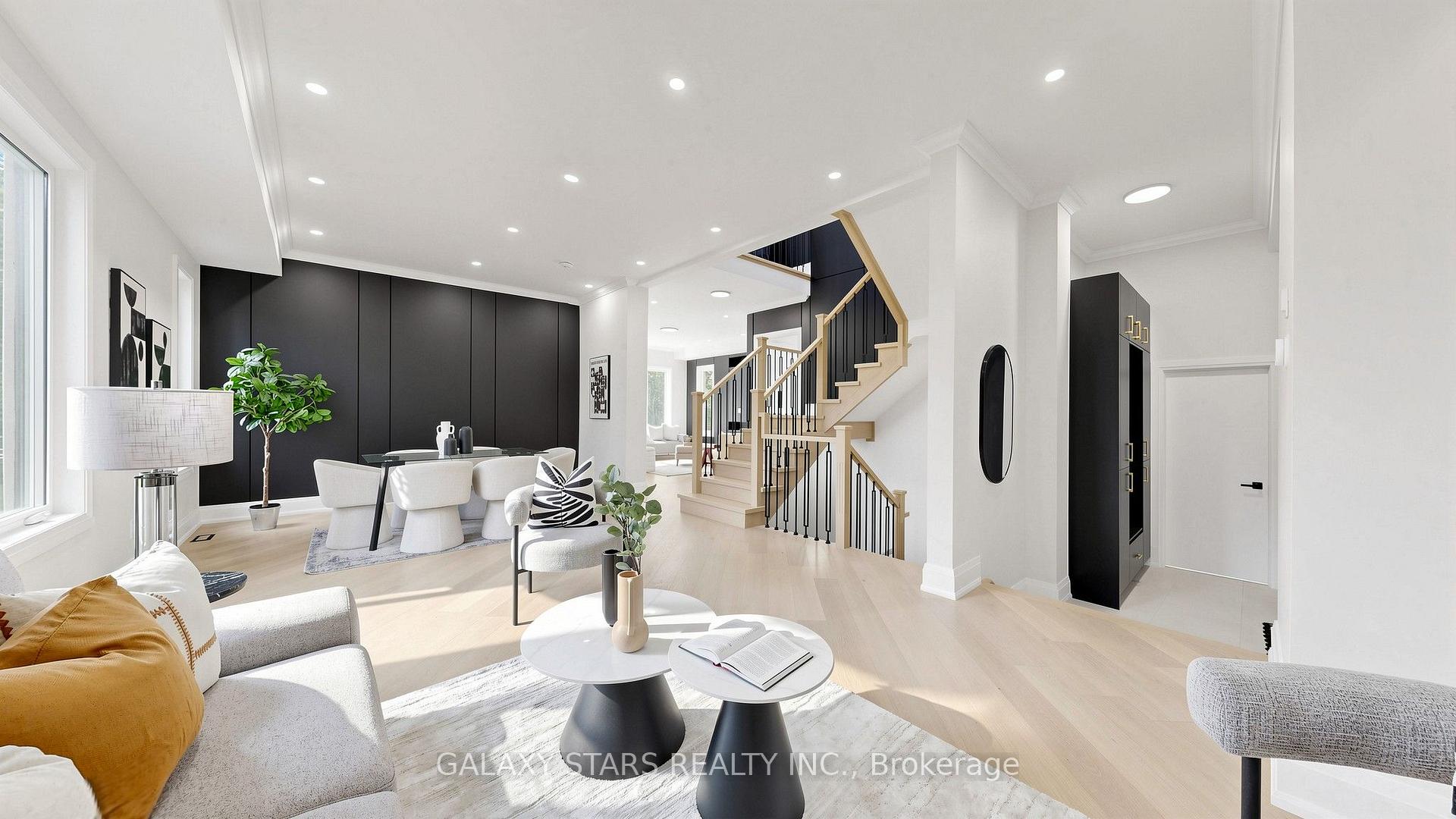 Photo 11 of 8B Lamont Avenue, Scarborough, Agincourt South-Malvern West — HOMEH