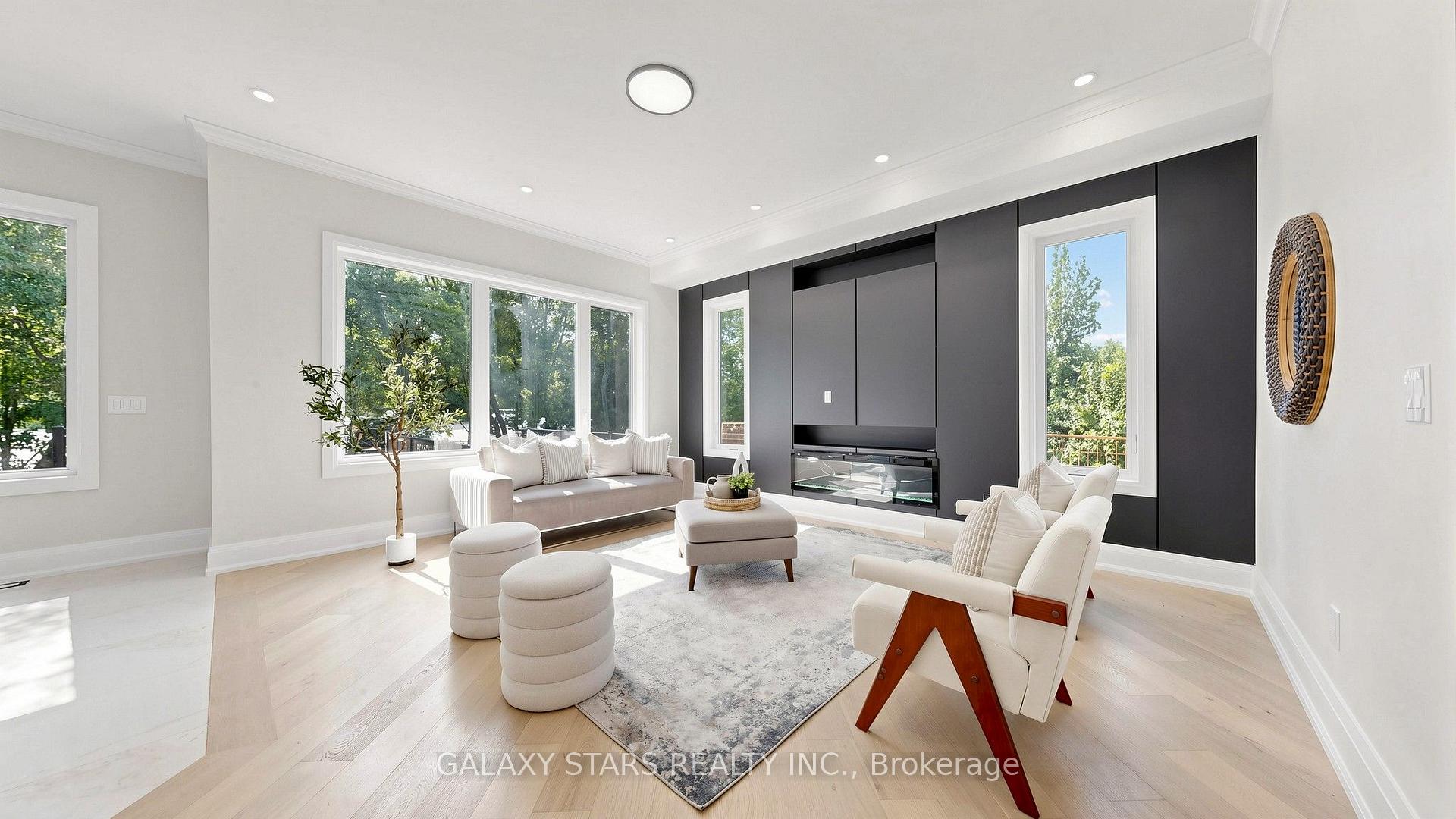 Photo 14 of 8B Lamont Avenue, Scarborough, Agincourt South-Malvern West — HOMEH
