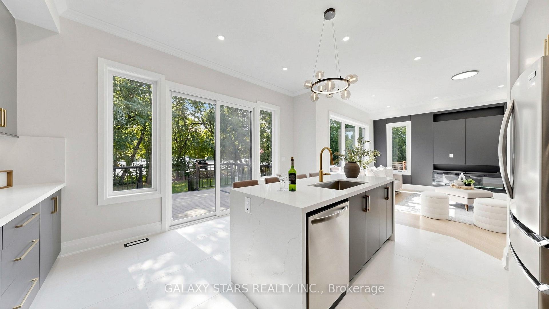 Photo 22 of 8B Lamont Avenue, Scarborough, Agincourt South-Malvern West — HOMEH