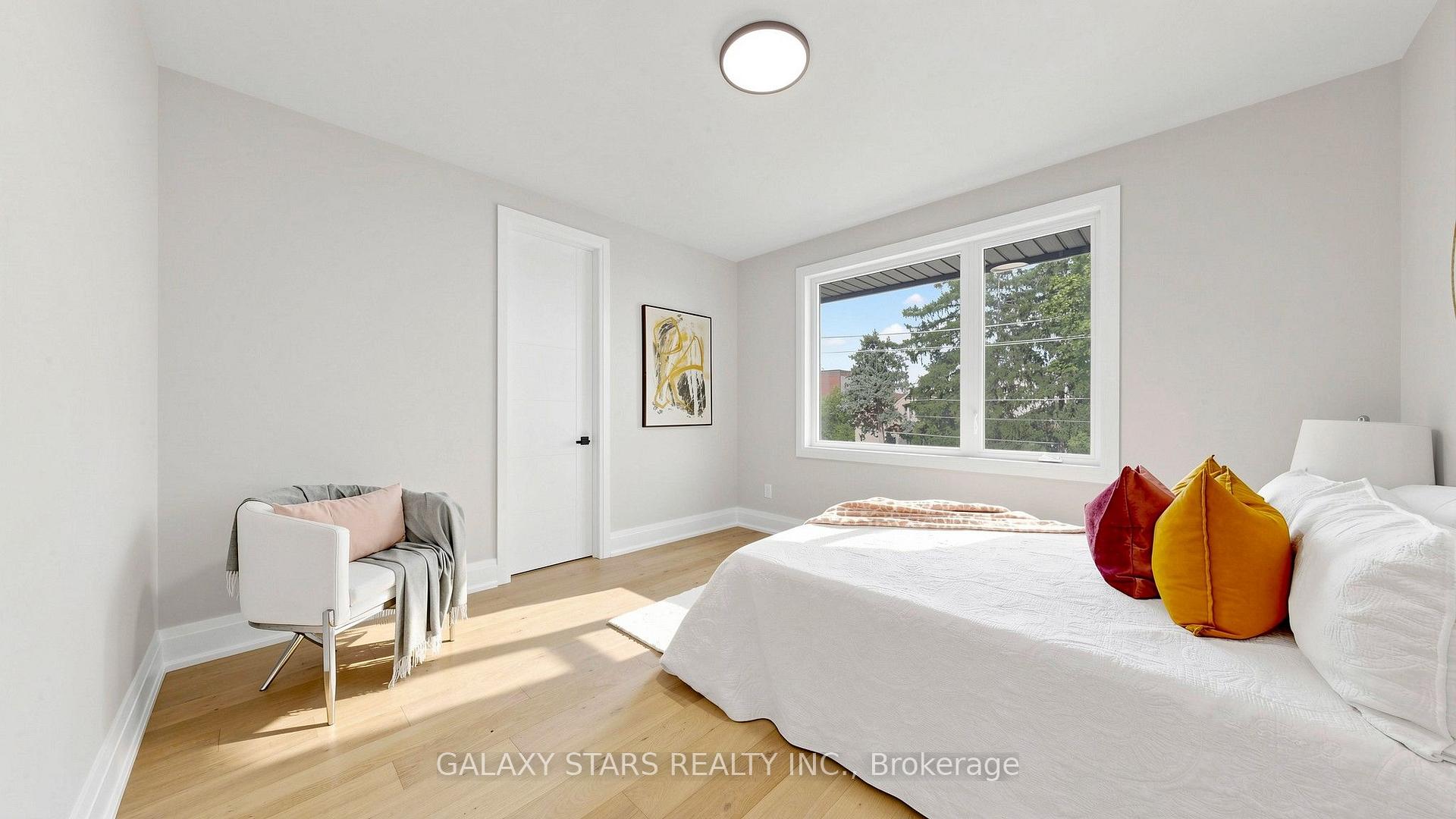 Photo 41 of 8B Lamont Avenue, Scarborough, Agincourt South-Malvern West — HOMEH
