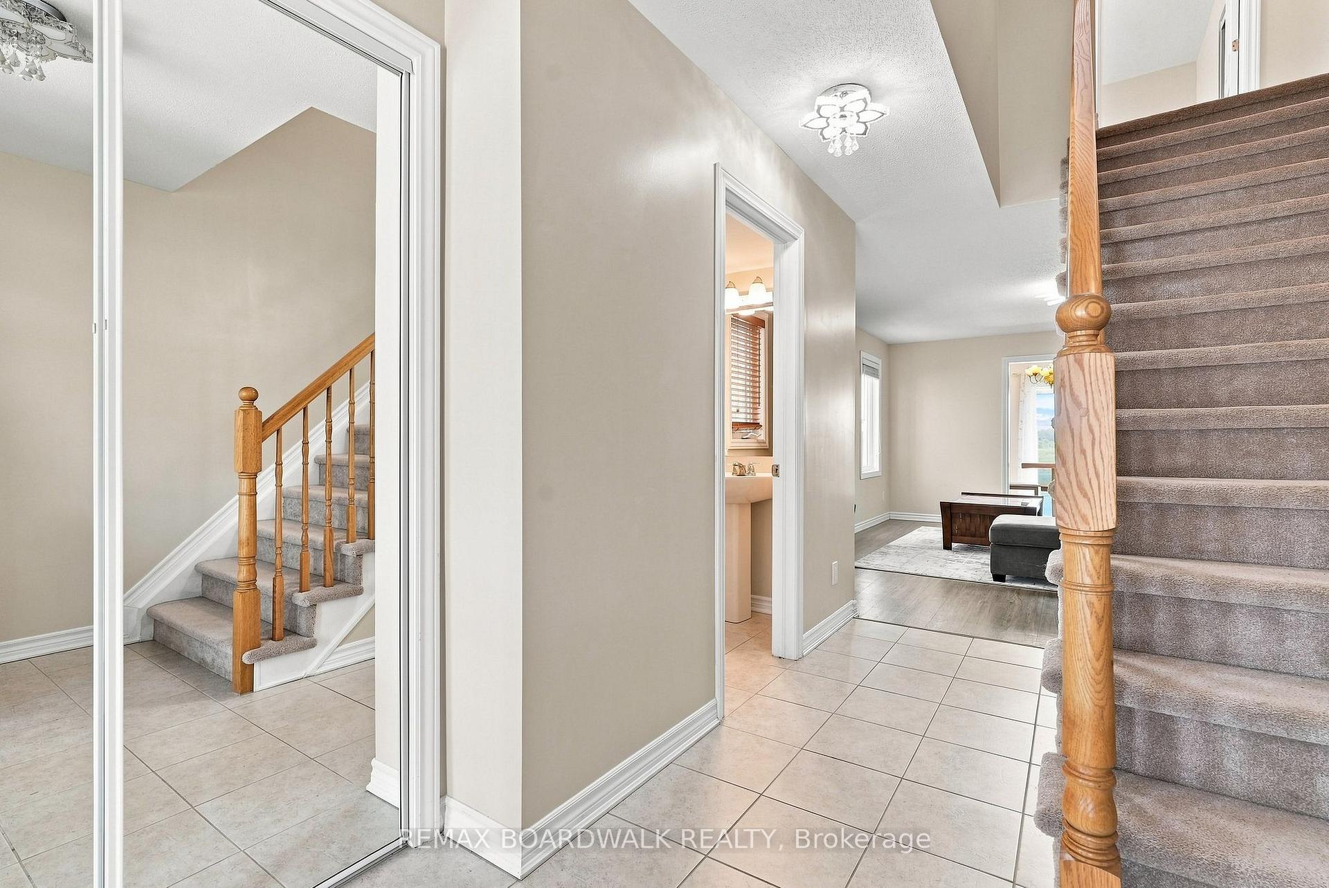 Photo 7 of 355 Sweetclover Way, Ottawa, Avalon West — HOMEH