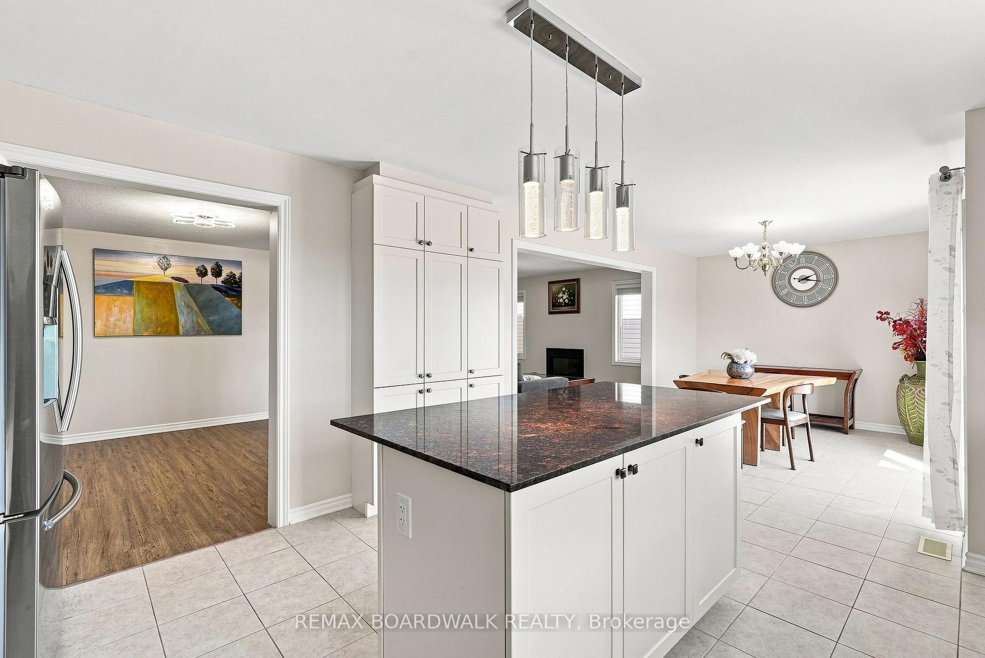 Photo 13 of 355 Sweetclover Way, Ottawa, Avalon West — HOMEH