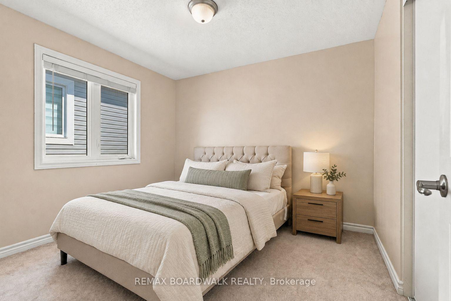 Photo 32 of 355 Sweetclover Way, Ottawa, Avalon West — HOMEH