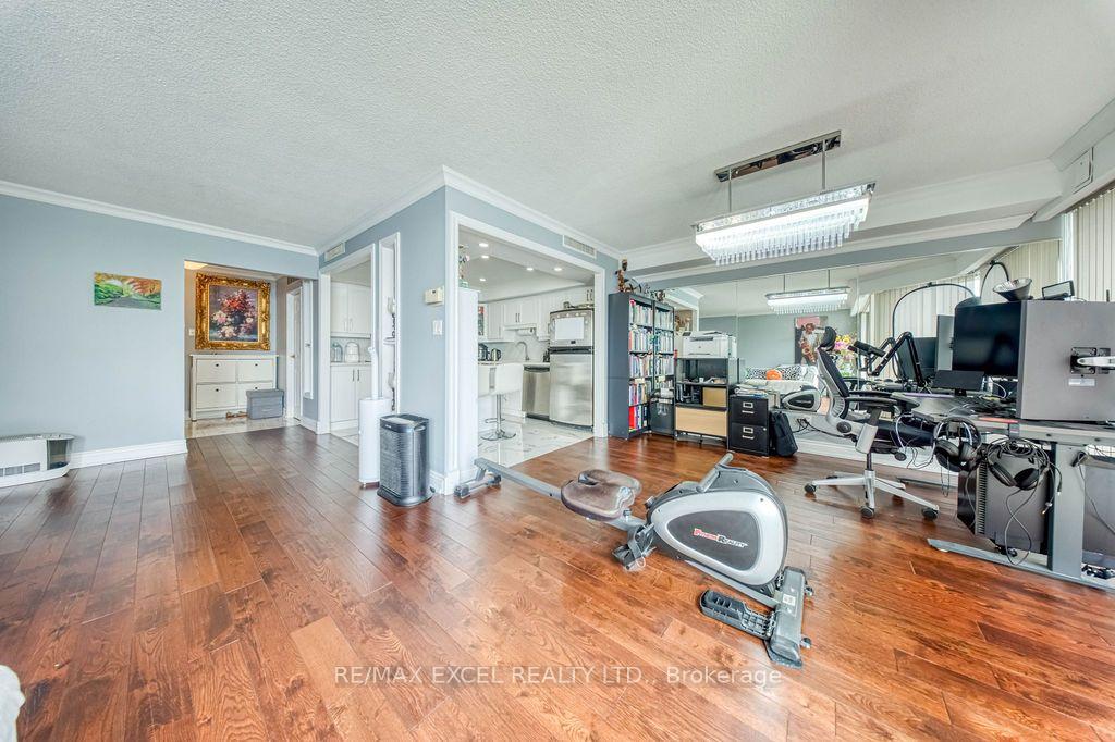Photo 12 of Unit 3403, 65 Harbour Square, Toronto, Waterfront Communities — HOMEH