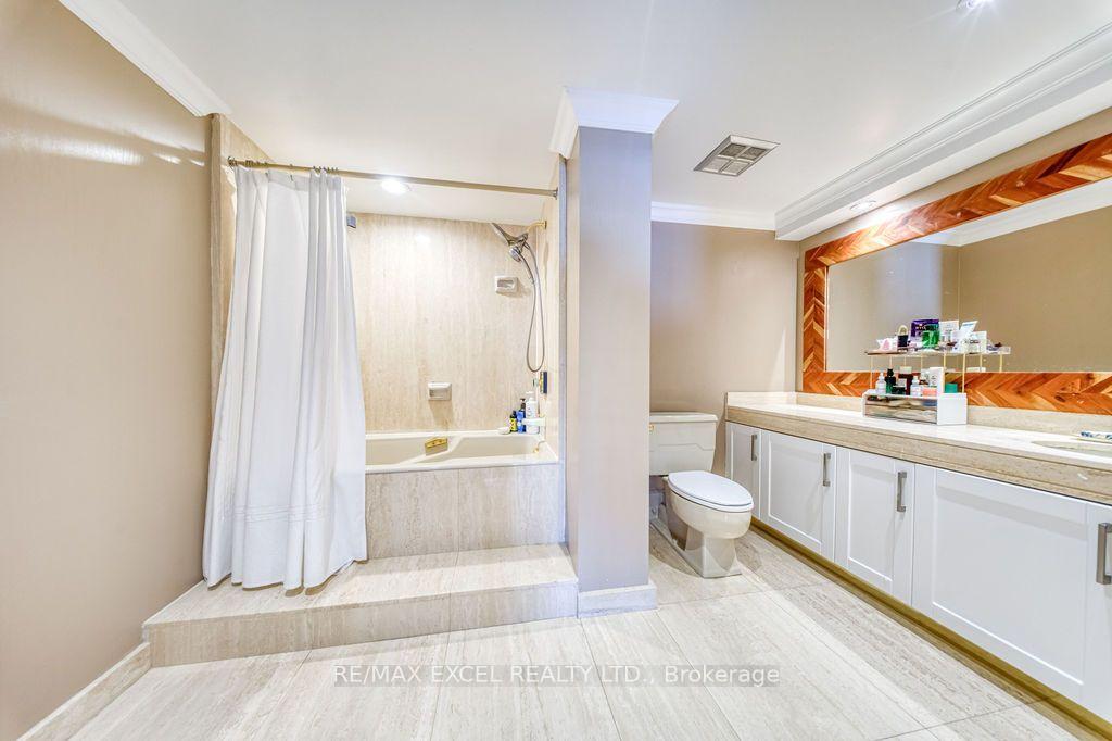 Photo 23 of Unit 3403, 65 Harbour Square, Toronto, Waterfront Communities — HOMEH