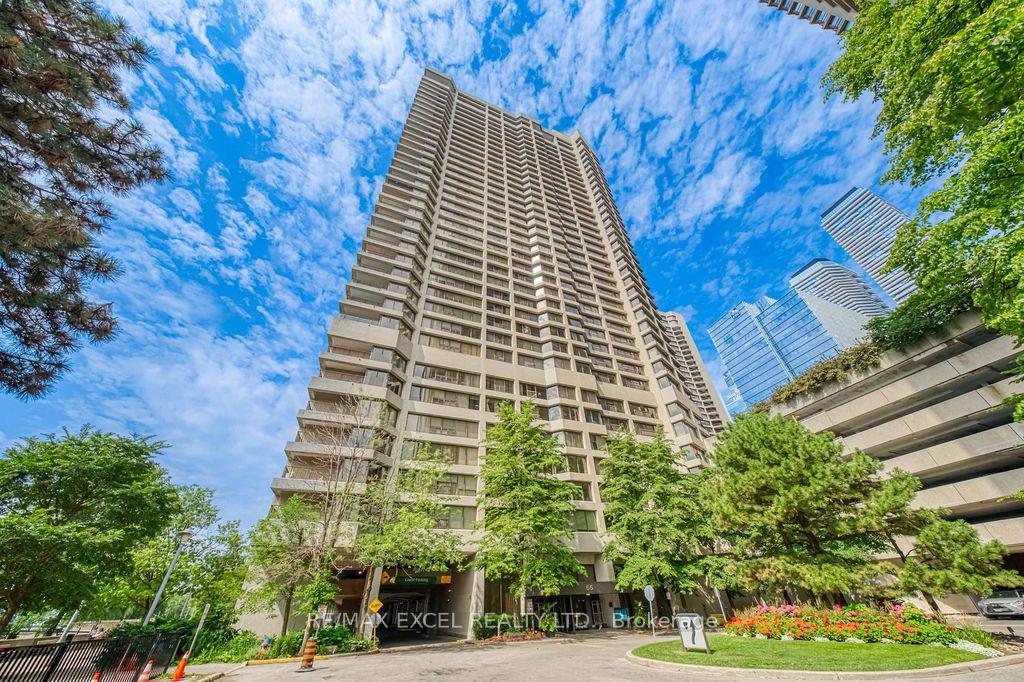 Photo 25 of Unit 3403, 65 Harbour Square, Toronto, Waterfront Communities — HOMEH