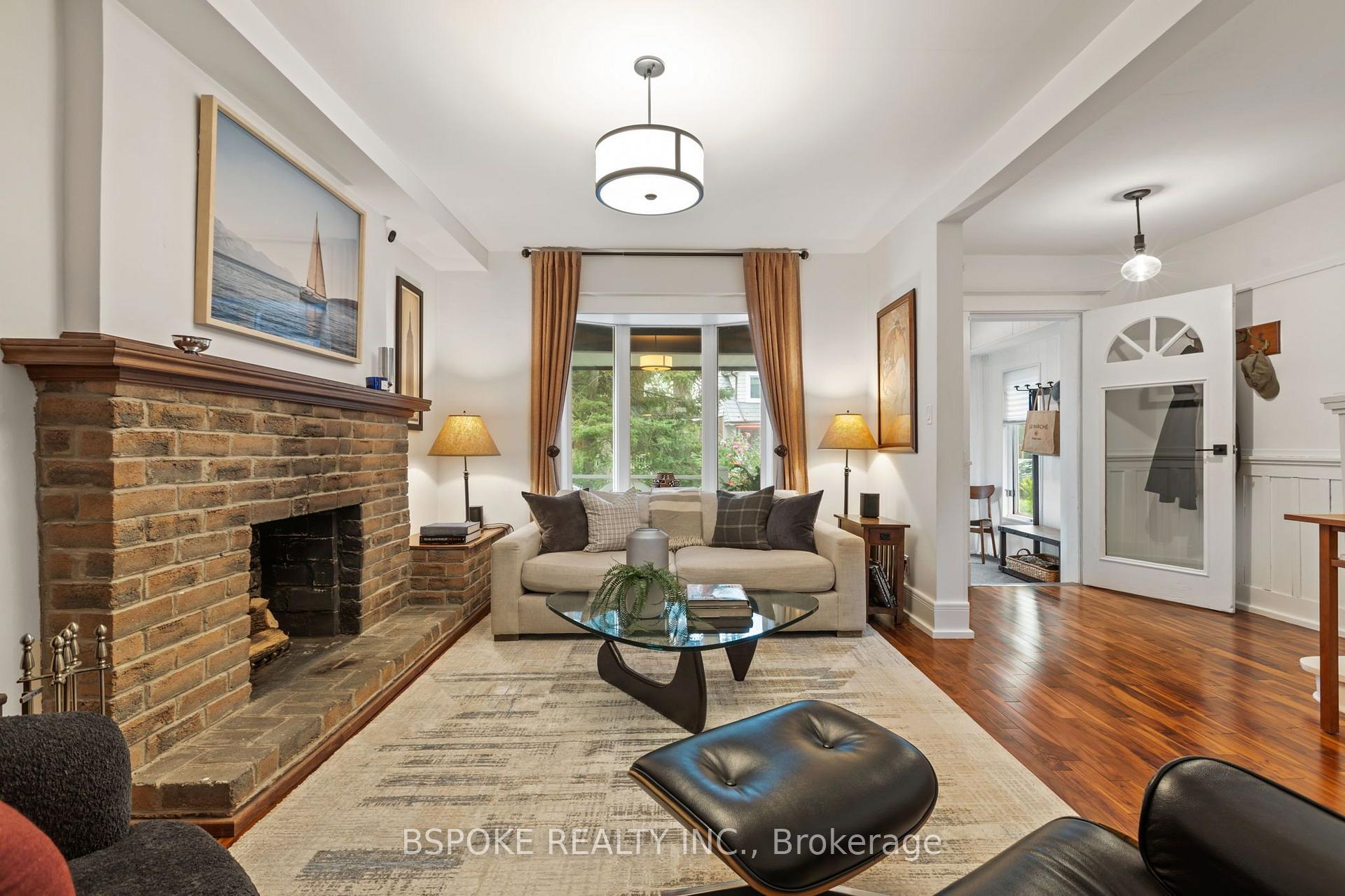 Photo 1 of 126 Oakcrest Avenue, Toronto, East End-Danforth — HOMEH