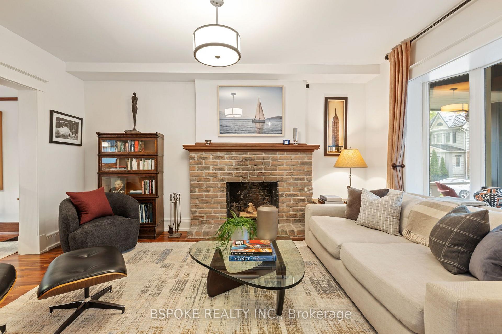 Photo 7 of 126 Oakcrest Avenue, Toronto, East End-Danforth — HOMEH