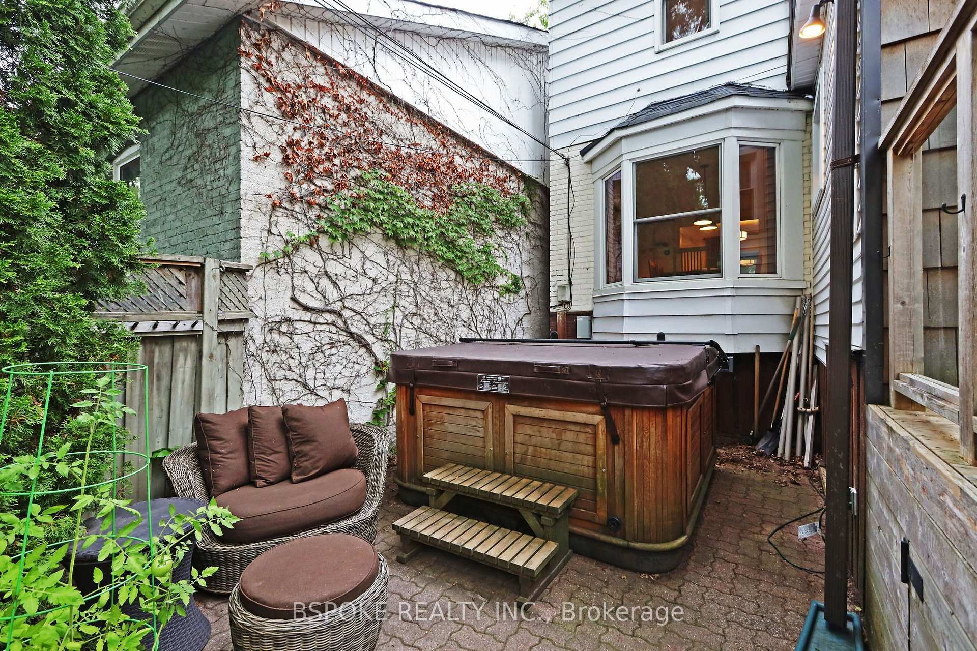 Photo 29 of 126 Oakcrest Avenue, Toronto, East End-Danforth — HOMEH