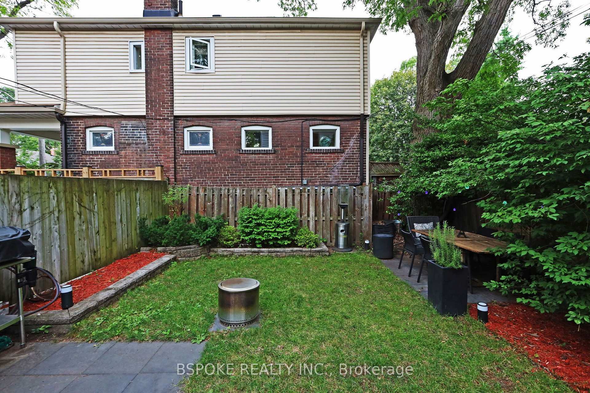 Photo 30 of 126 Oakcrest Avenue, Toronto, East End-Danforth — HOMEH