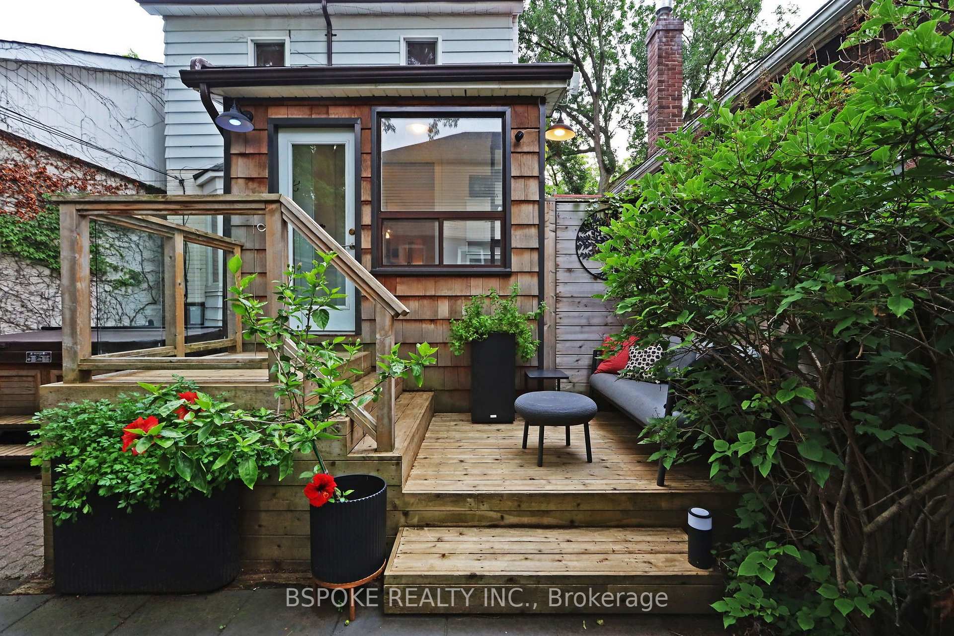Photo 32 of 126 Oakcrest Avenue, Toronto, East End-Danforth — HOMEH