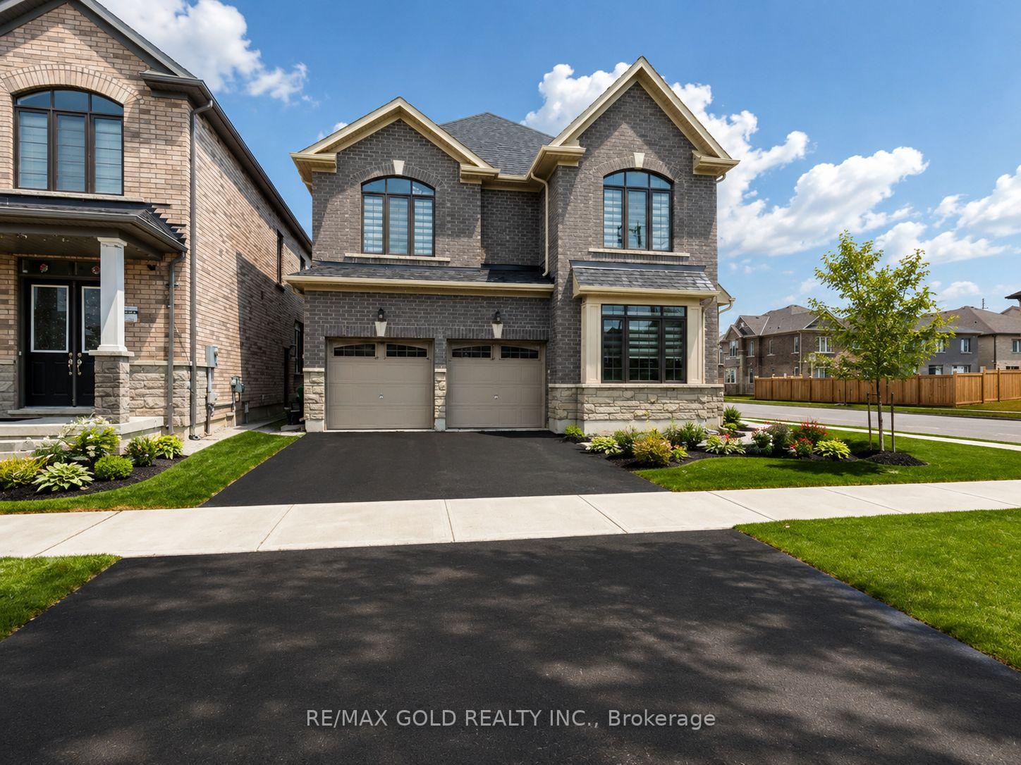Photo 2 of 37 Peak Drive, Brampton, Credit Valley — HOMEH