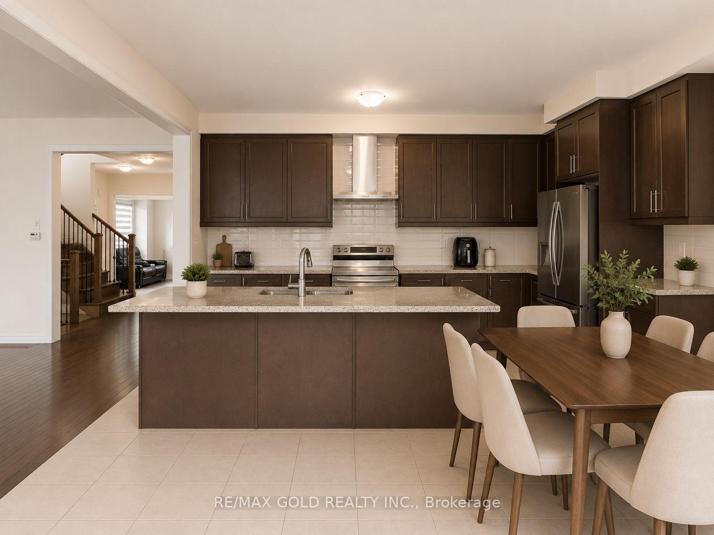 Photo 27 of 37 Peak Drive, Brampton, Credit Valley — HOMEH