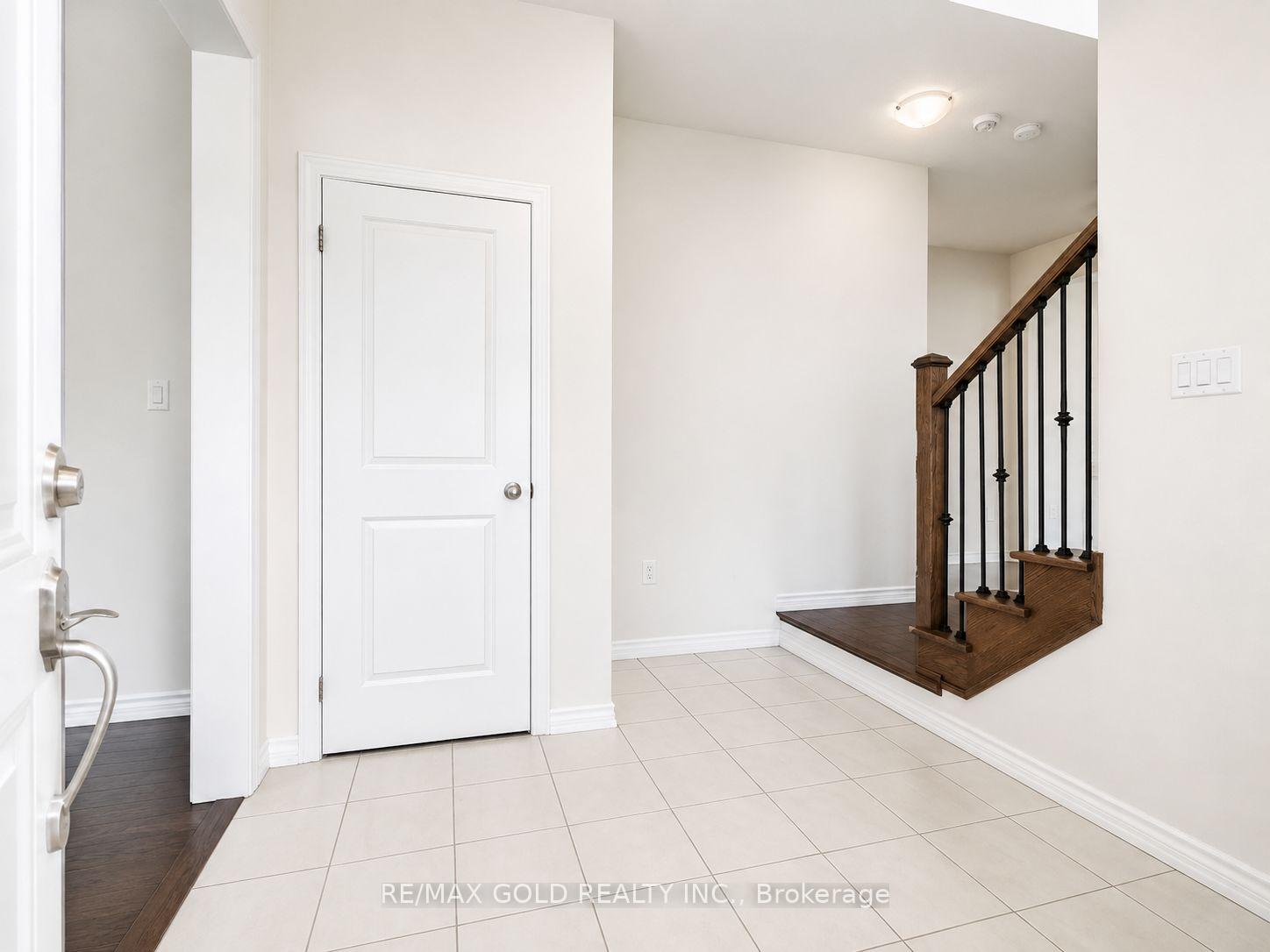 Photo 28 of 37 Peak Drive, Brampton, Credit Valley — HOMEH