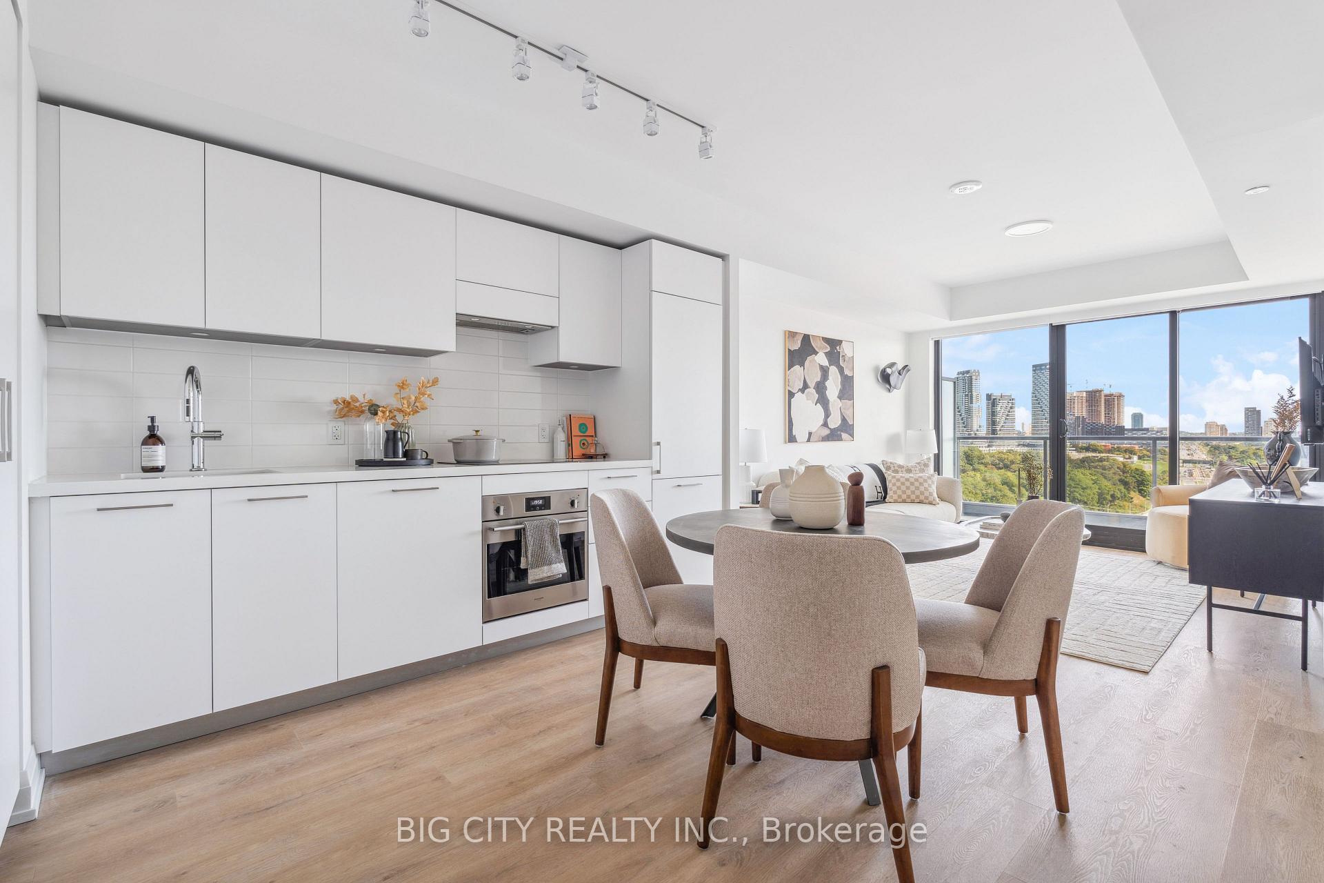 Photo 1 of Unit 810, 36 Brentcliffe Road, Toronto, Thorncliffe Park — HOMEH