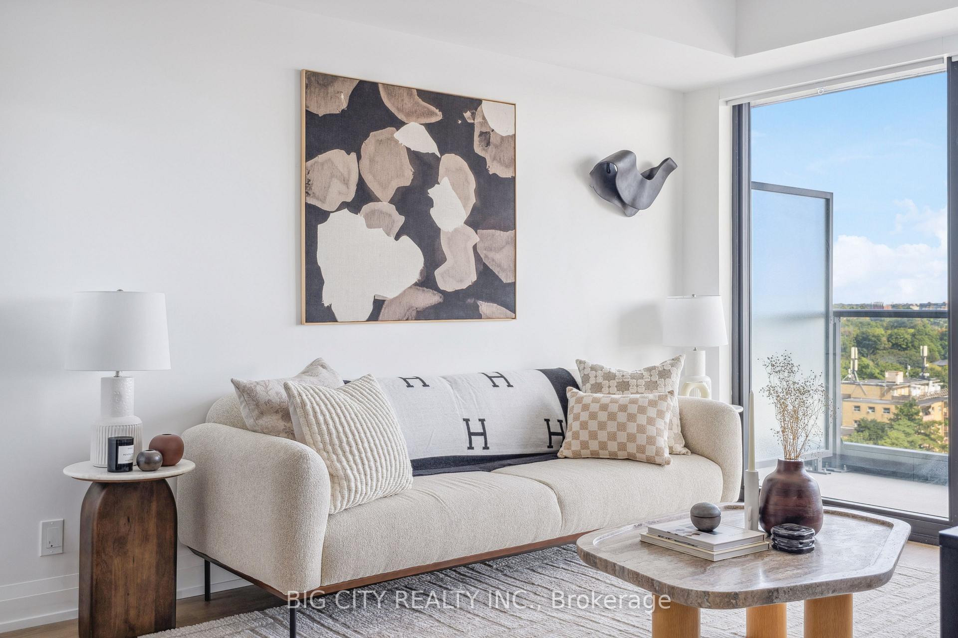 Photo 7 of Unit 810, 36 Brentcliffe Road, Toronto, Thorncliffe Park — HOMEH