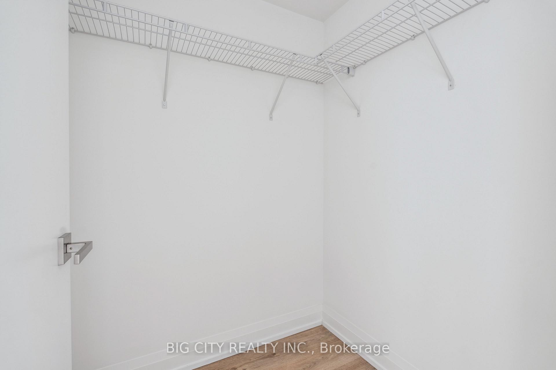 Photo 10 of Unit 810, 36 Brentcliffe Road, Toronto, Thorncliffe Park — HOMEH