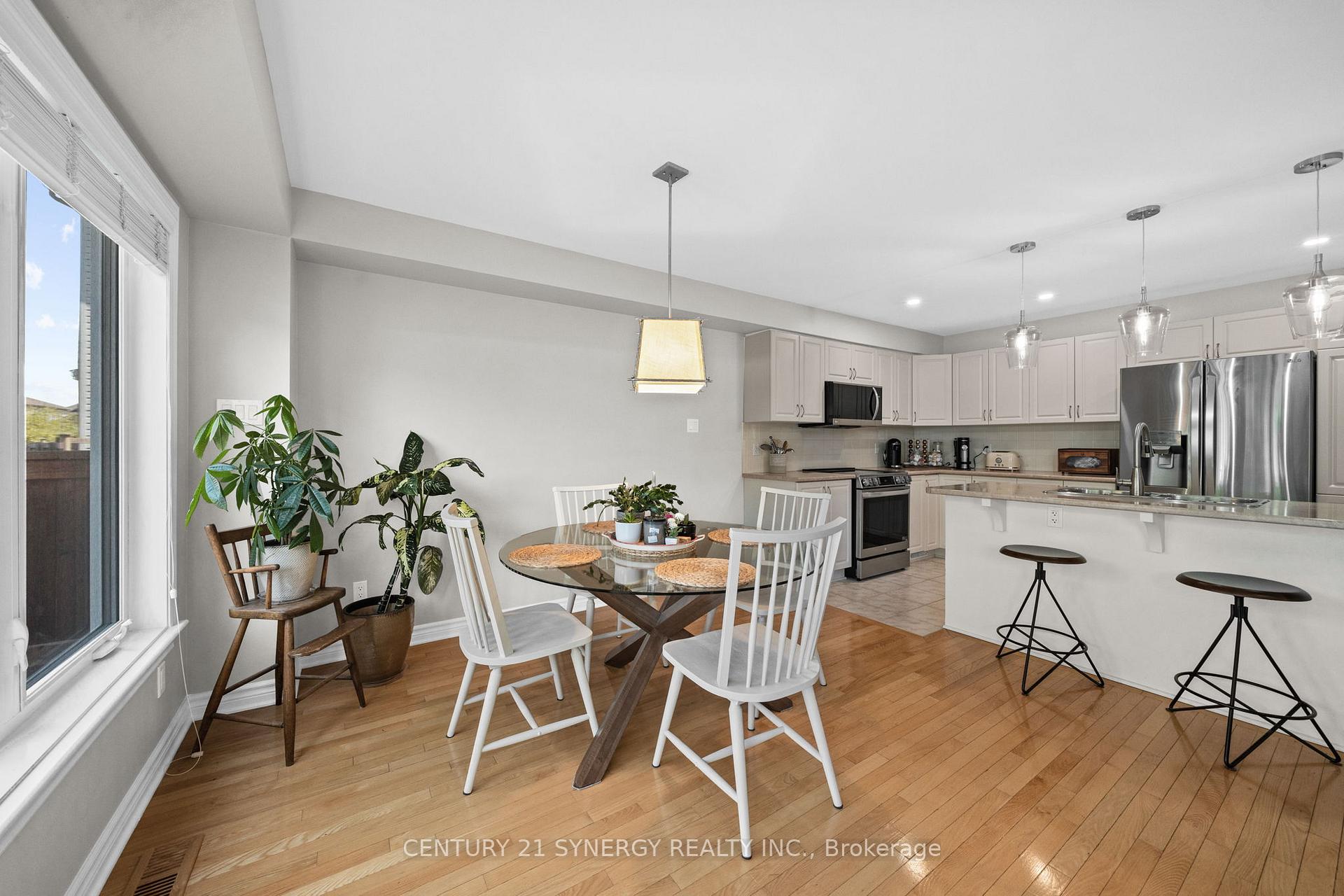 Photo 11 of 512 Cherokee Way, Ottawa, Stittsville (North) — HOMEH