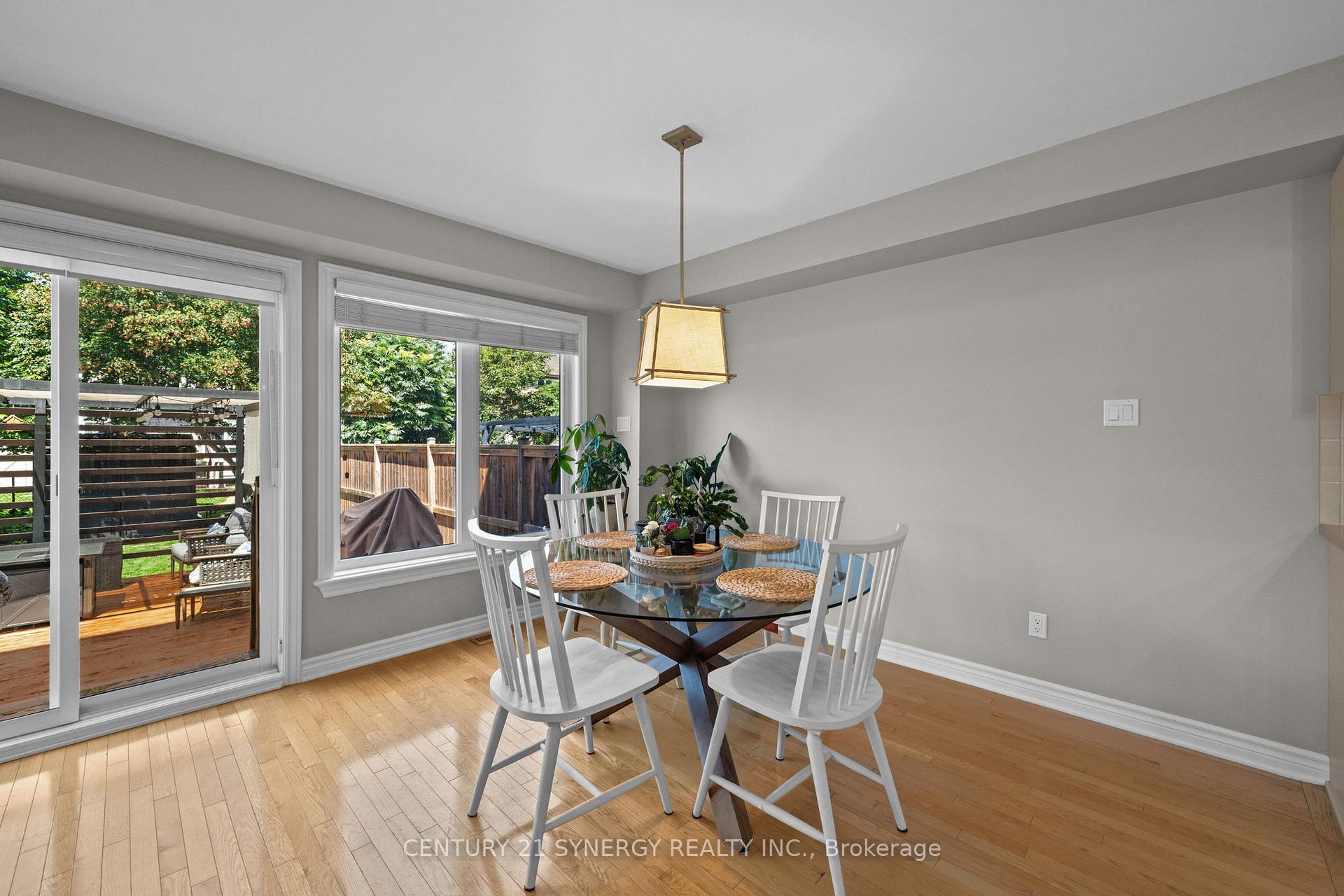 Photo 12 of 512 Cherokee Way, Ottawa, Stittsville (North) — HOMEH