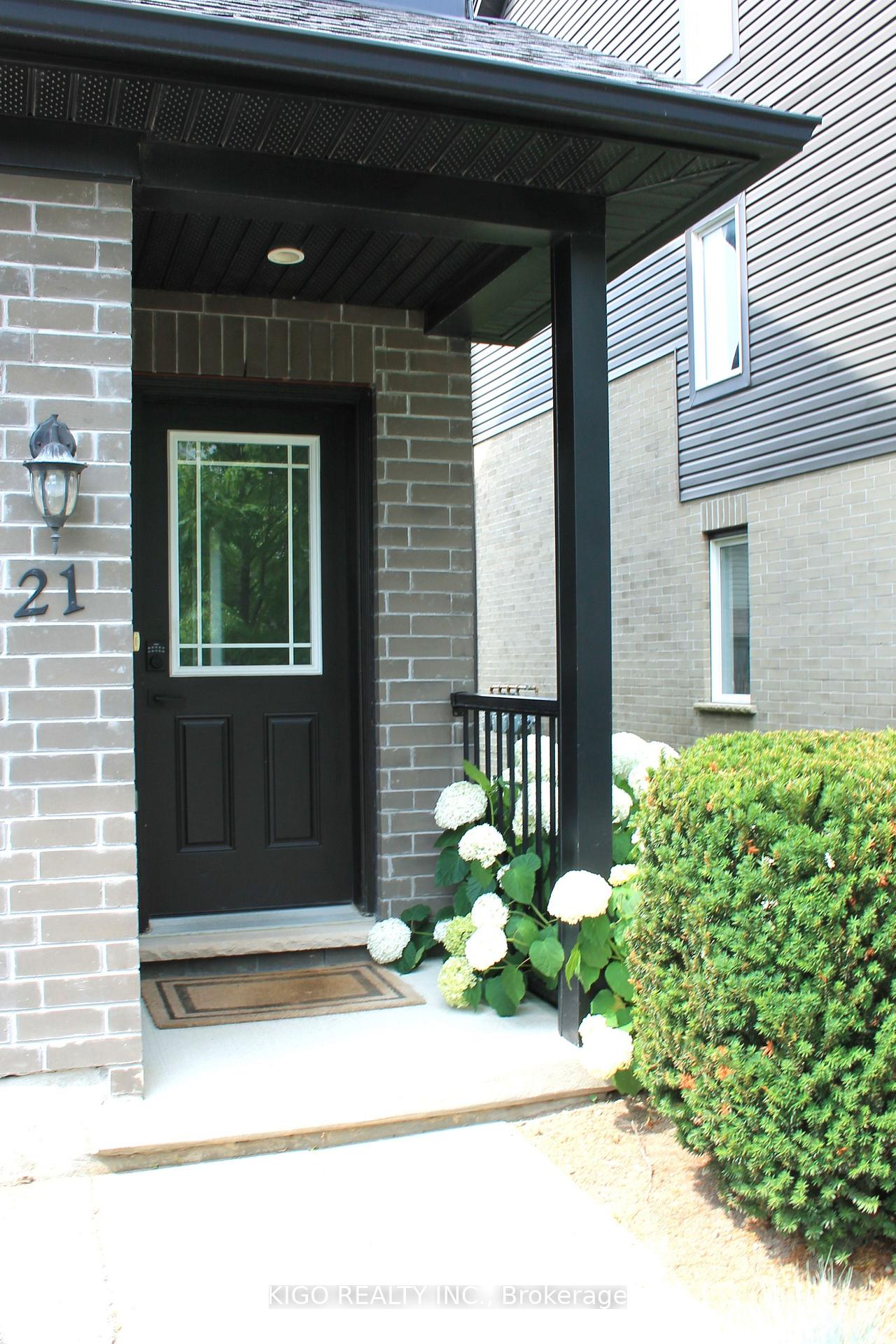 Photo 2 of Unit 21, 12 Poplar Drive, Cambridge, Silver Heights — HOMEH