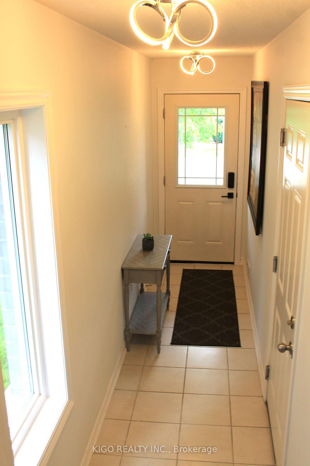 Photo 4 of Unit 21, 12 Poplar Drive, Cambridge, Silver Heights — HOMEH