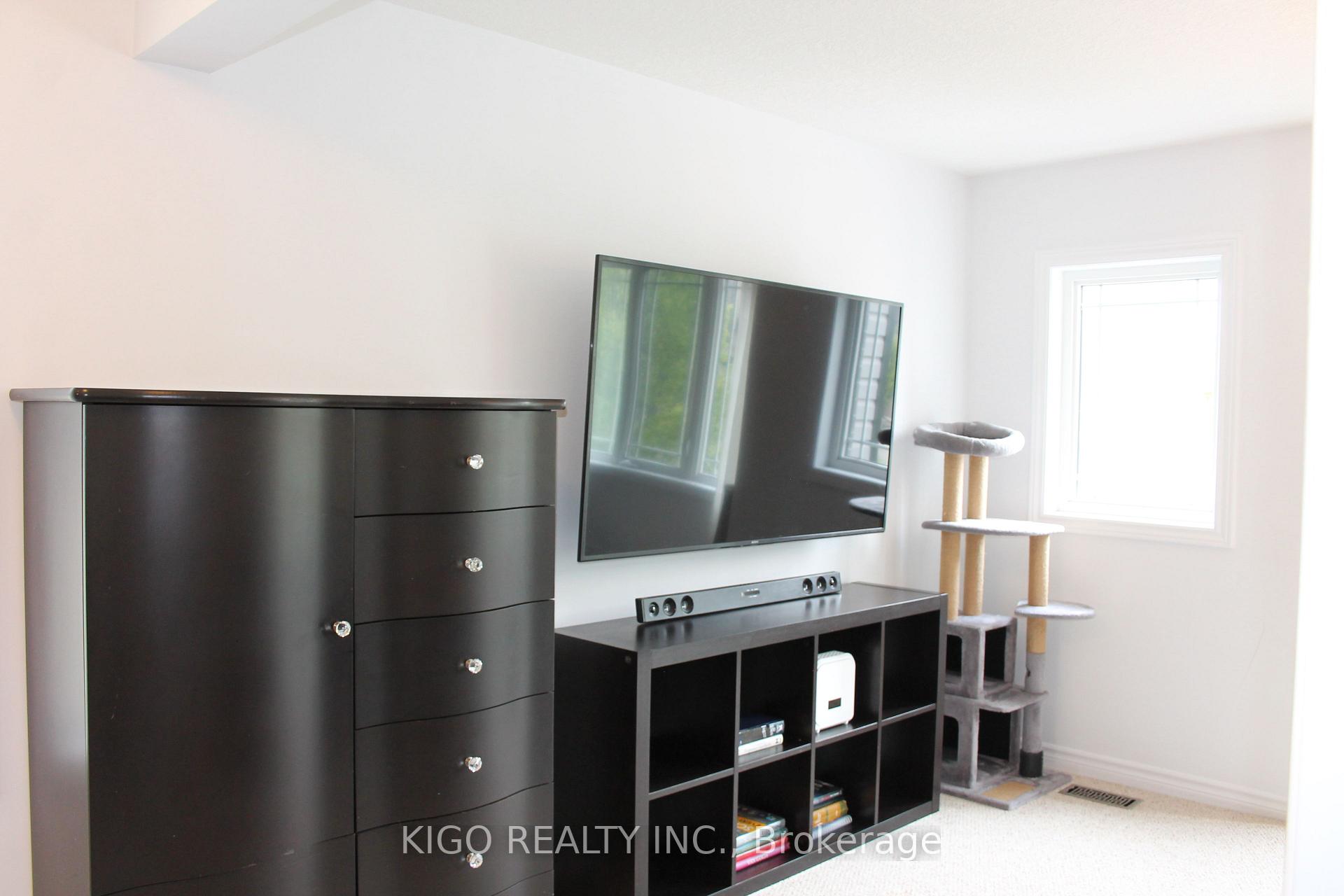 Photo 12 of Unit 21, 12 Poplar Drive, Cambridge, Silver Heights — HOMEH