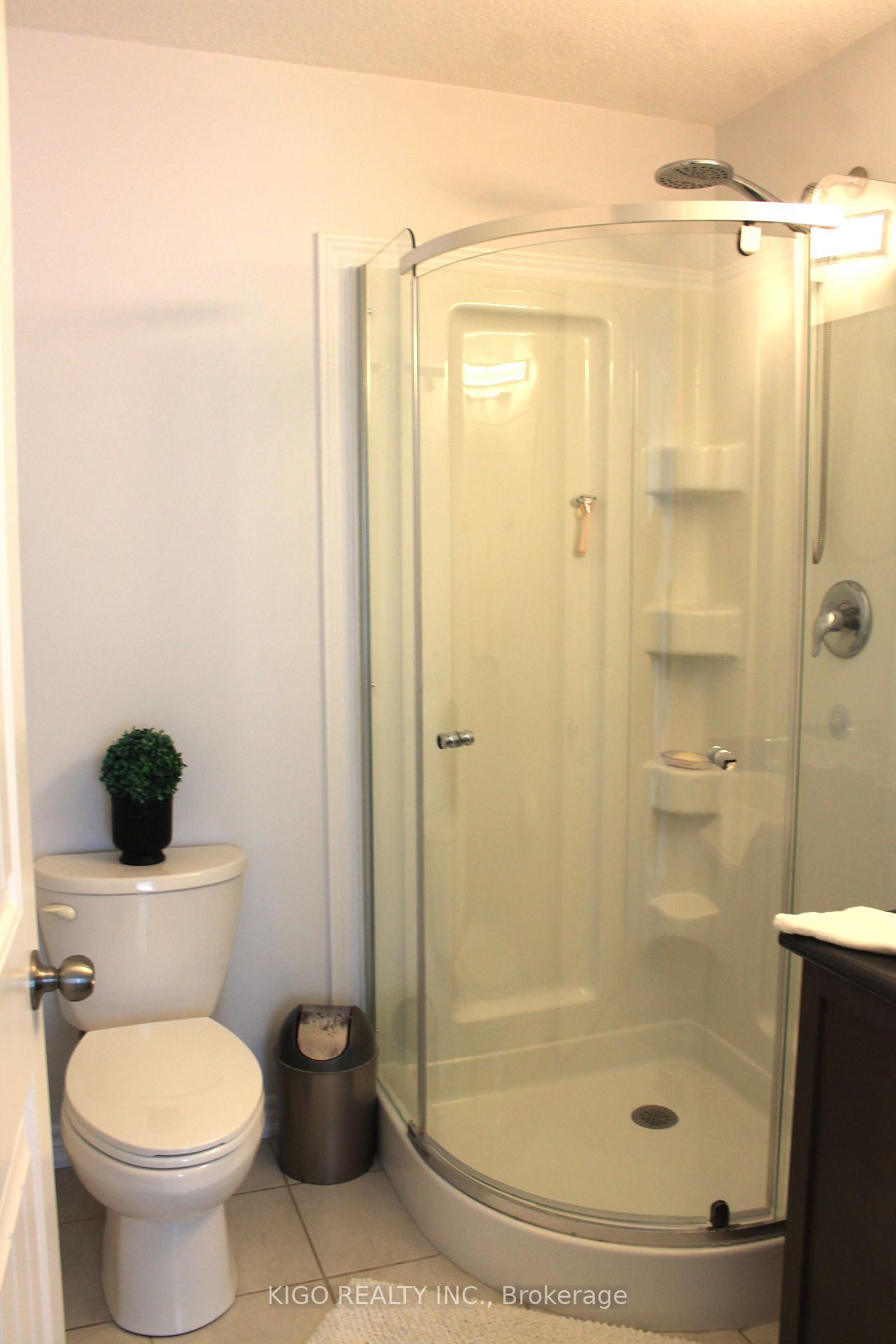 Photo 17 of Unit 21, 12 Poplar Drive, Cambridge, Silver Heights — HOMEH