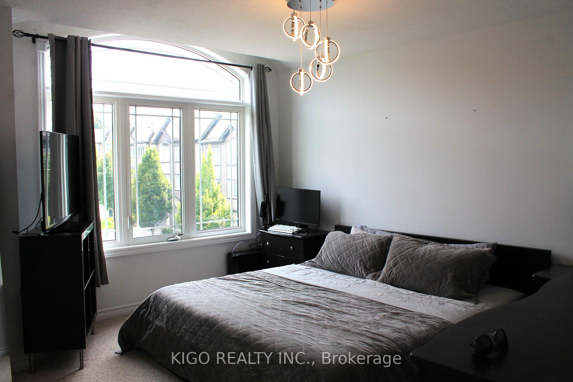 Photo 18 of Unit 21, 12 Poplar Drive, Cambridge, Silver Heights — HOMEH
