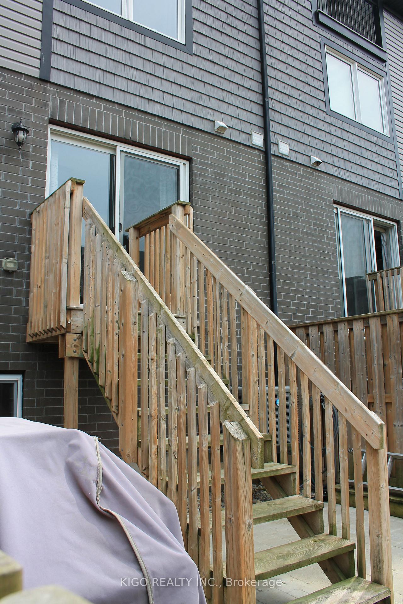 Photo 23 of Unit 21, 12 Poplar Drive, Cambridge, Silver Heights — HOMEH