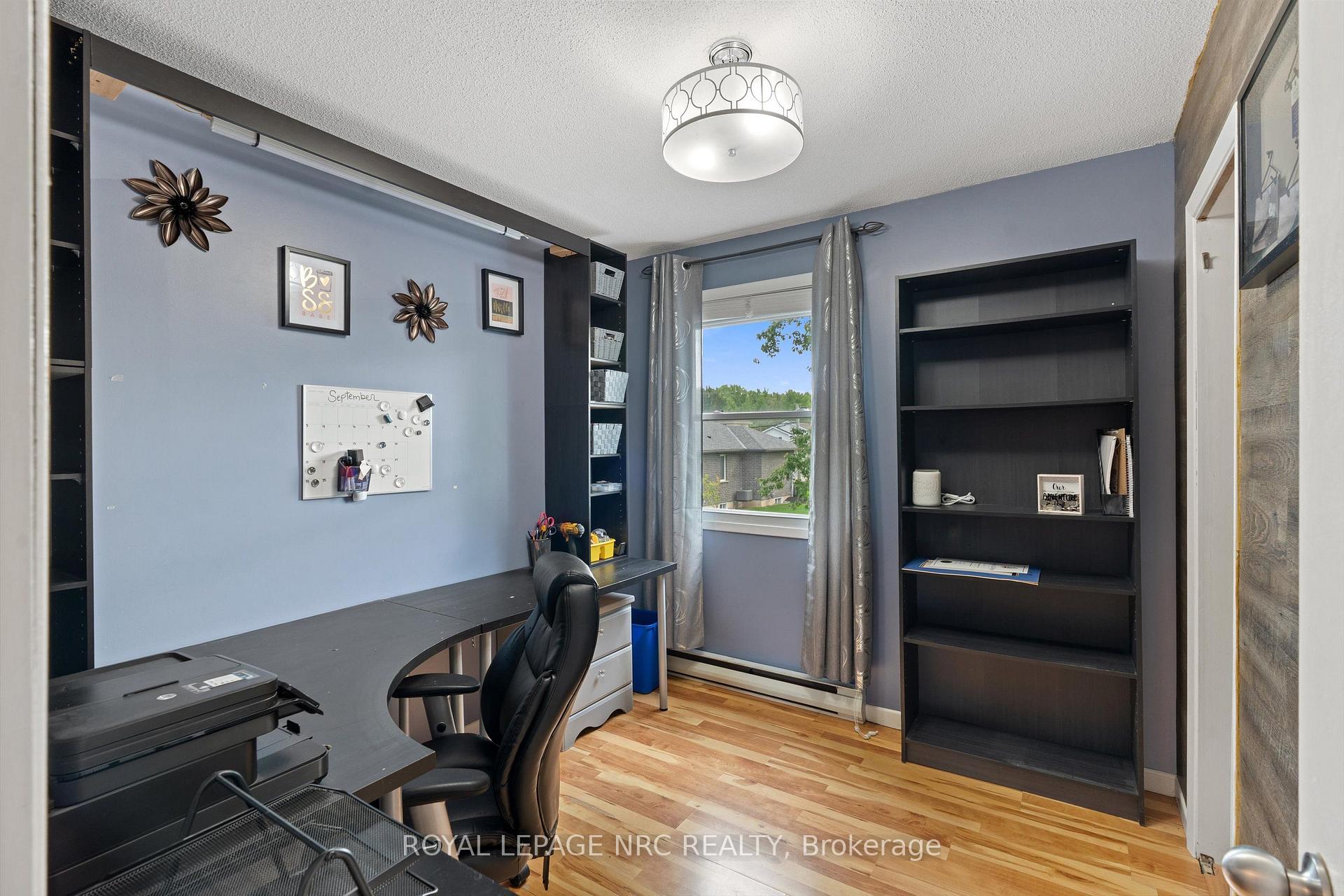 Photo 25 of 11 Connaught Avenue, Thorold, Port Robinson — HOMEH