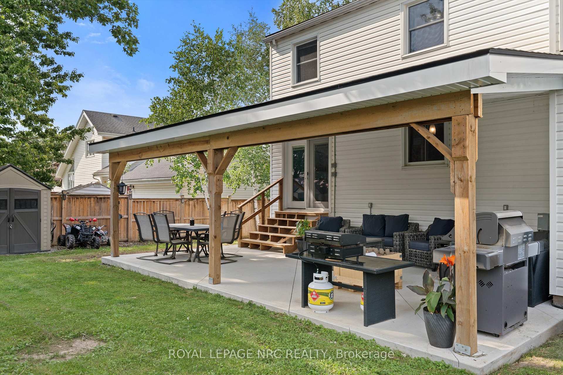 Photo 42 of 11 Connaught Avenue, Thorold, Port Robinson — HOMEH