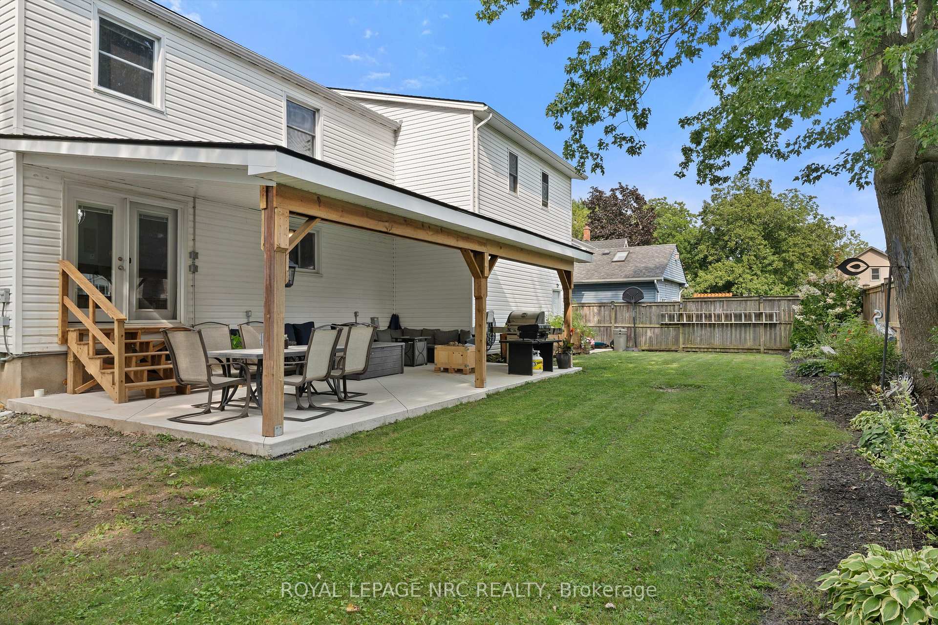 Photo 43 of 11 Connaught Avenue, Thorold, Port Robinson — HOMEH