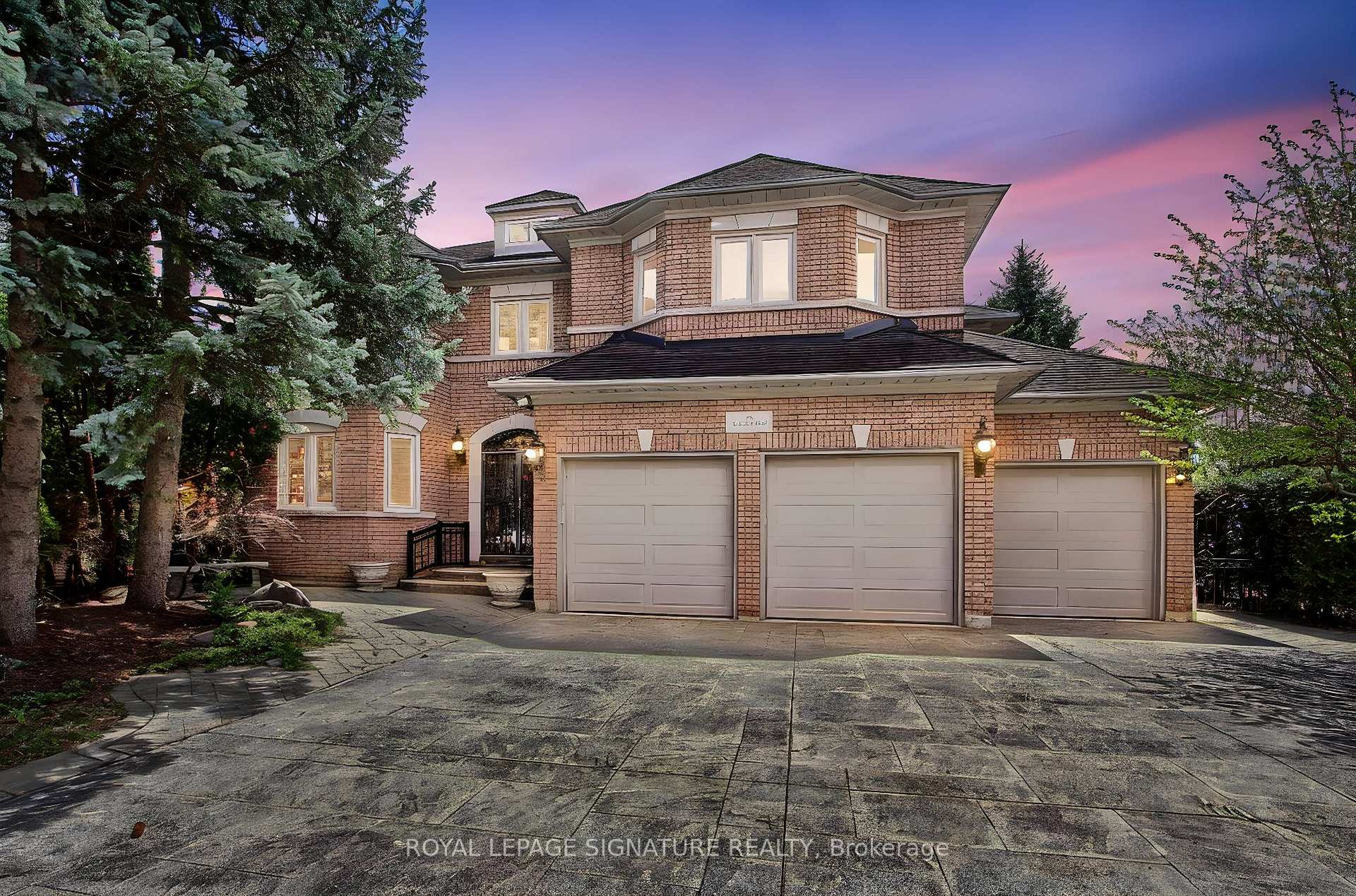 Photo 1 of 70 Graydon Crescent, Richmond Hill, Bayview Hill — HOMEH