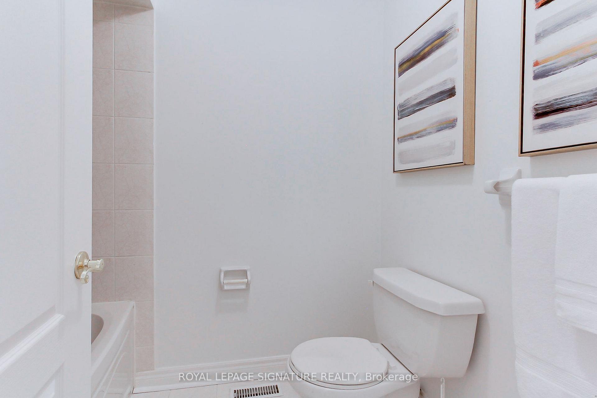 Photo 7 of 70 Graydon Crescent, Richmond Hill, Bayview Hill — HOMEH