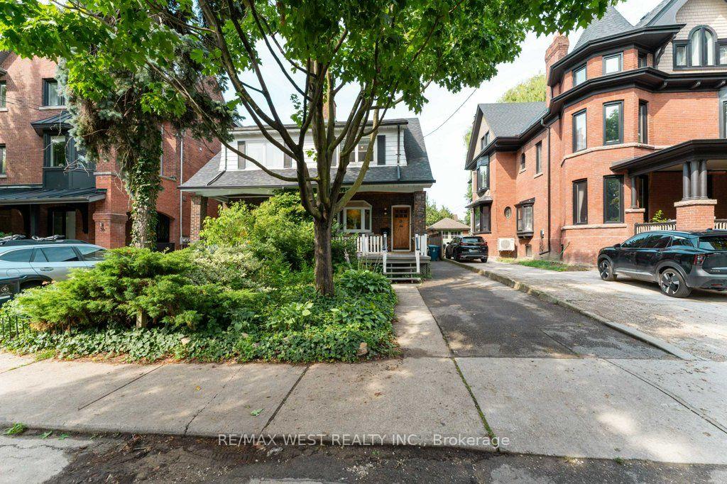 Photo 3 of 40 Delaware Avenue, Toronto, Palmerston-Little Italy — HOMEH
