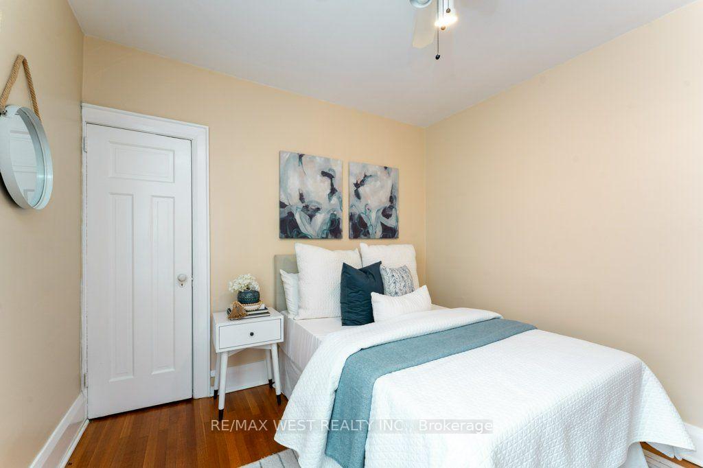 Photo 30 of 40 Delaware Avenue, Toronto, Palmerston-Little Italy — HOMEH
