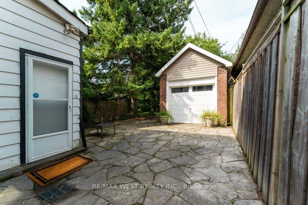 Photo 39 of 40 Delaware Avenue, Toronto, Palmerston-Little Italy — HOMEH